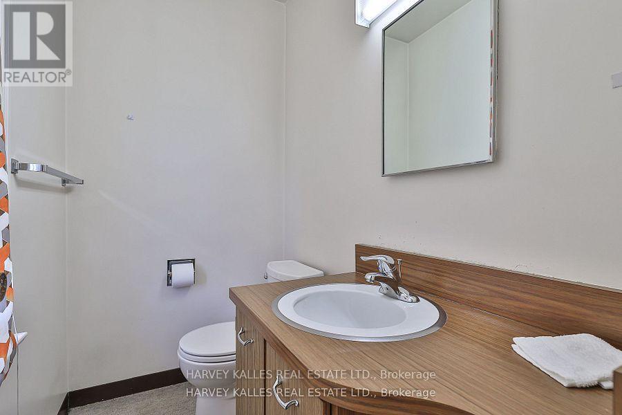 38 Fifeshire Road, Toronto, Ontario  M2L 2G6 - Photo 26 - C12818298