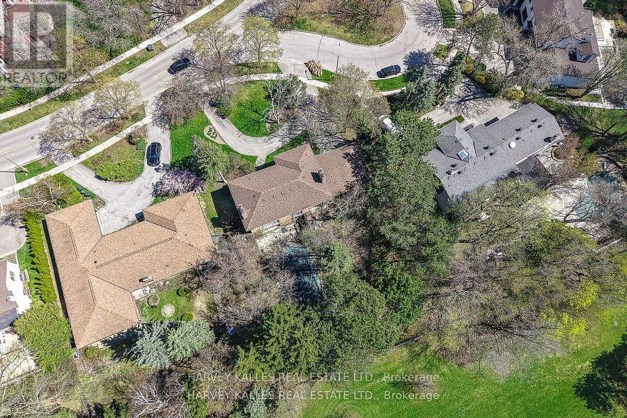 38 Fifeshire Road, Toronto, Ontario  M2L 2G6 - Photo 36 - C12818298