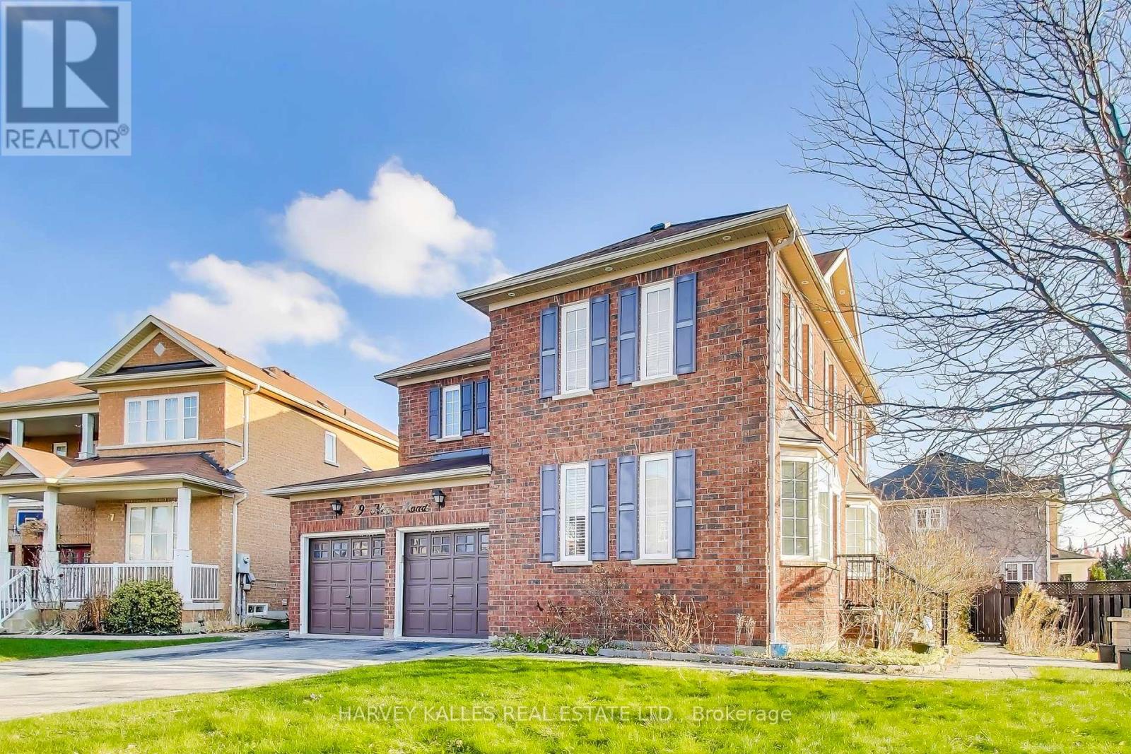 29 Ness Road, Brampton, Ontario  L6Y 5N9 - Photo 3 - W12818992