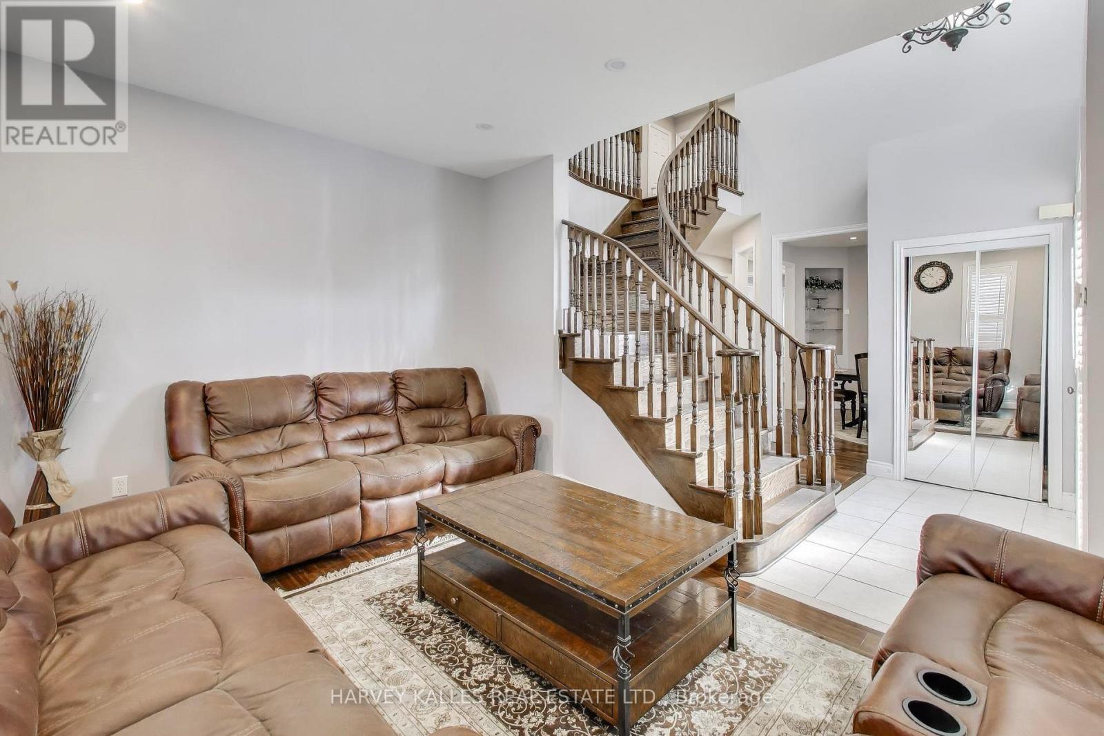 29 Ness Road, Brampton, Ontario  L6Y 5N9 - Photo 8 - W12818992