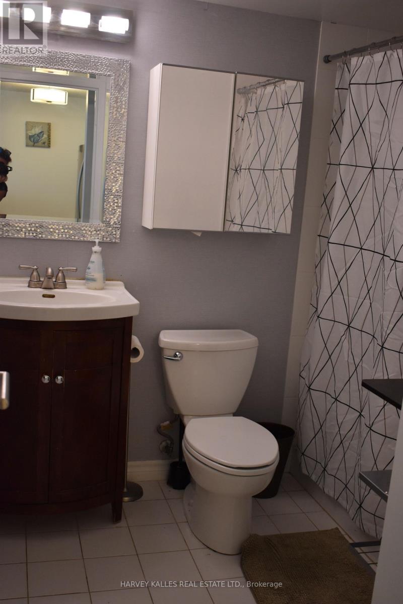 705 - 10 Yonge Street, Toronto, Ontario  M5J 1R4 - Photo 6 - C12820446