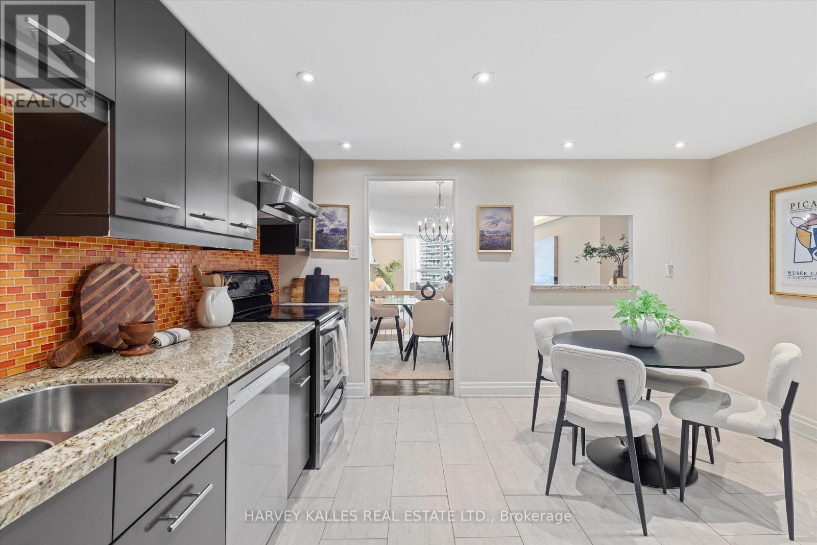 1205 - 131 Beecroft Road, Toronto, Ontario  M2N 6G9 - Photo 9 - C12821360