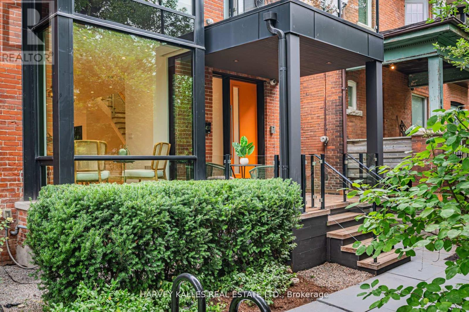 404 Brunswick Avenue, Toronto, Ontario  M5R 2Z4 - Photo 4 - C12822142