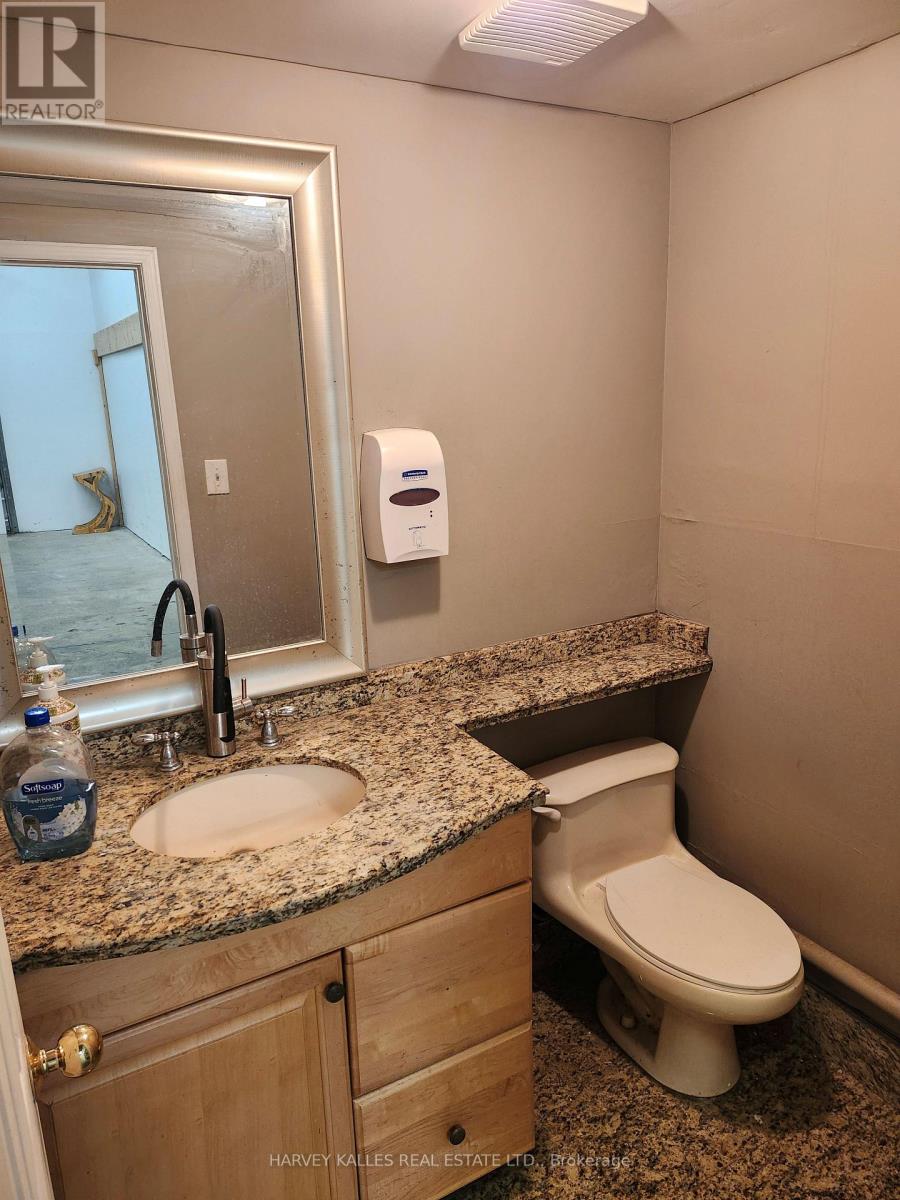 288 Speers Road, Oakville, Ontario  L6K 2E9 - Photo 6 - W12823722