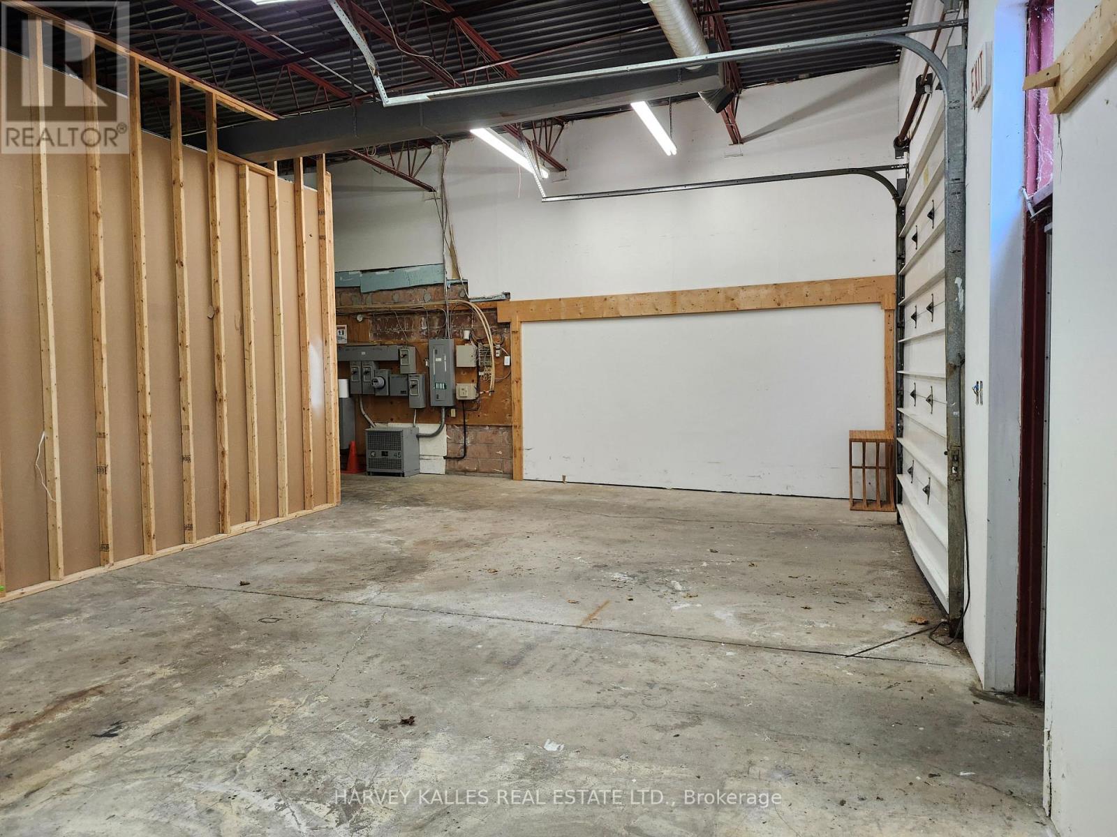 288 Speers Road, Oakville, Ontario  L6K 2E9 - Photo 9 - W12823722