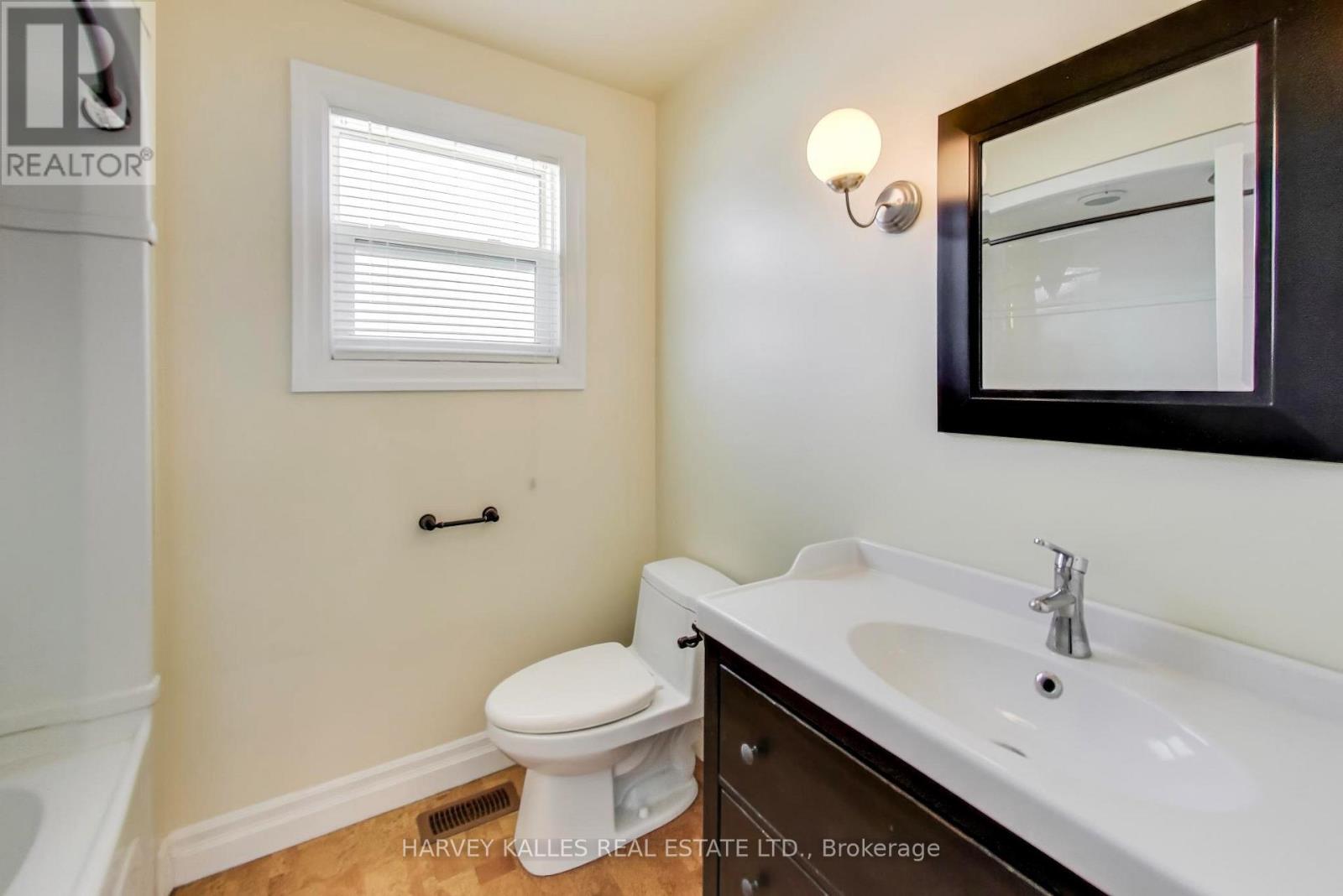 318 Hansen Boulevard, Orangeville, Ontario  L9W 4M2 - Photo 25 - W12824418