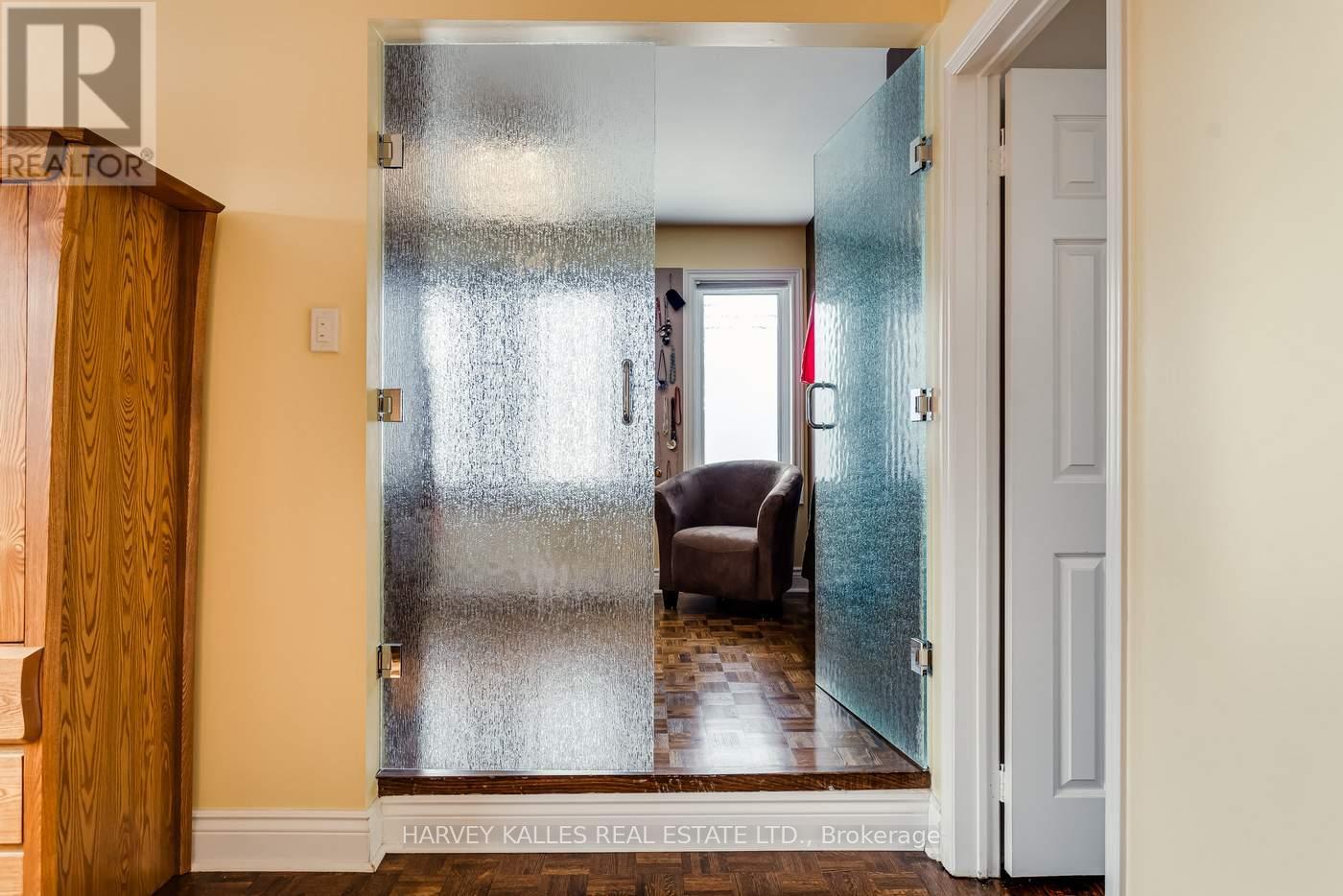 145 Franklin Avenue, Vaughan, Ontario  L4J 4X6 - Photo 24 - N12824652