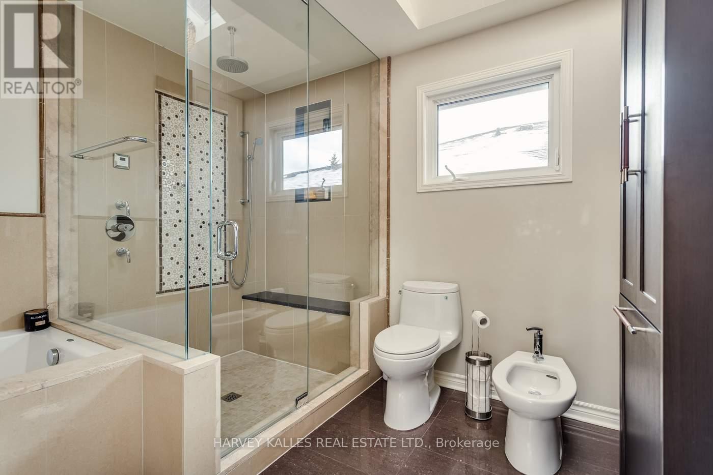 145 Franklin Avenue, Vaughan, Ontario  L4J 4X6 - Photo 29 - N12824652