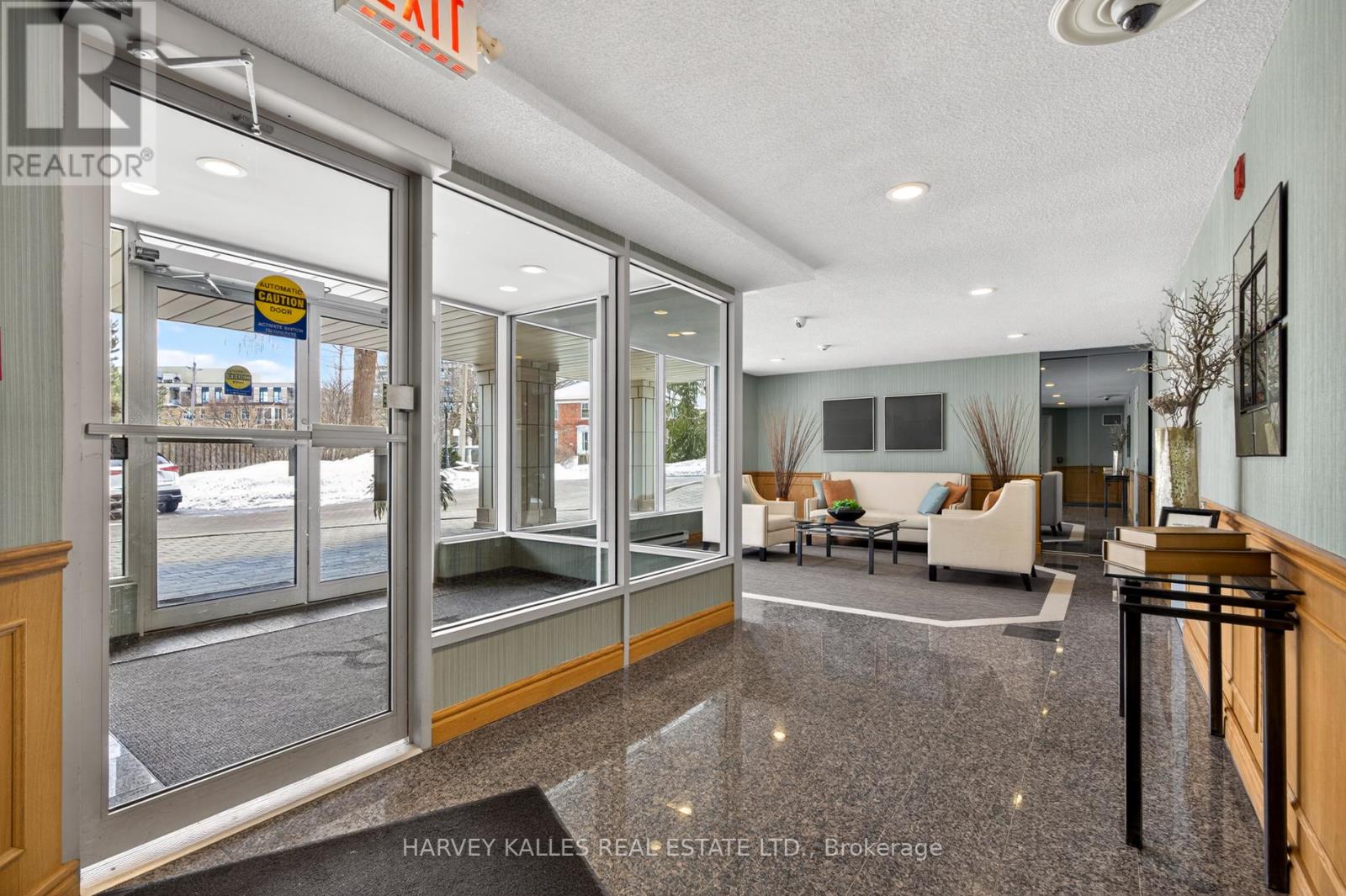 106 - 30 Anglesey Boulevard, Toronto, Ontario  M9A 3B5 - Photo 3 - W12824672