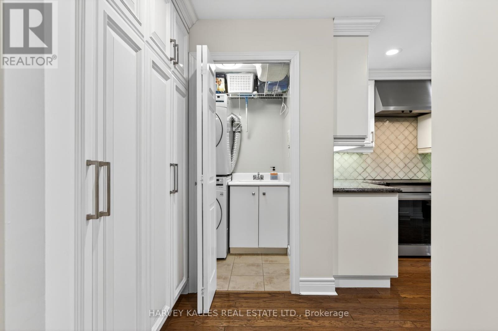 106 - 30 Anglesey Boulevard, Toronto, Ontario  M9A 3B5 - Photo 44 - W12824672