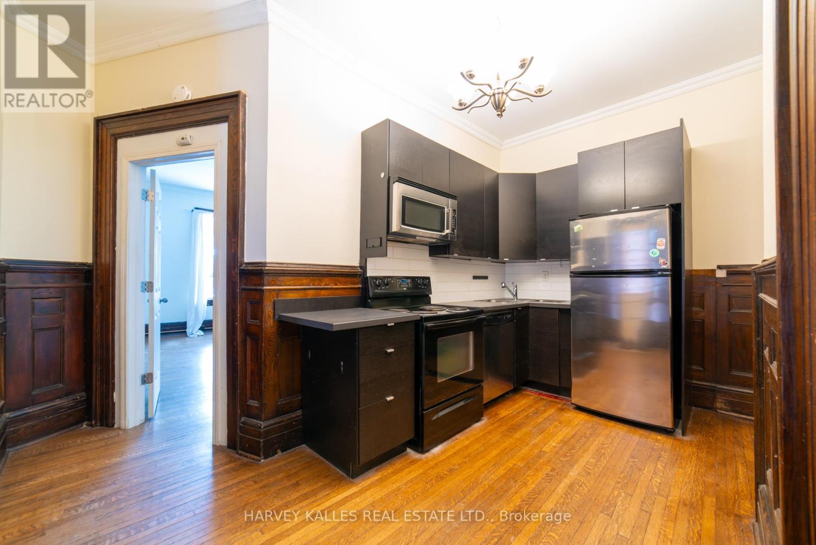 200 - 678 Huron Street, Toronto, Ontario  M5R 2R9 - Photo 2 - C12831238