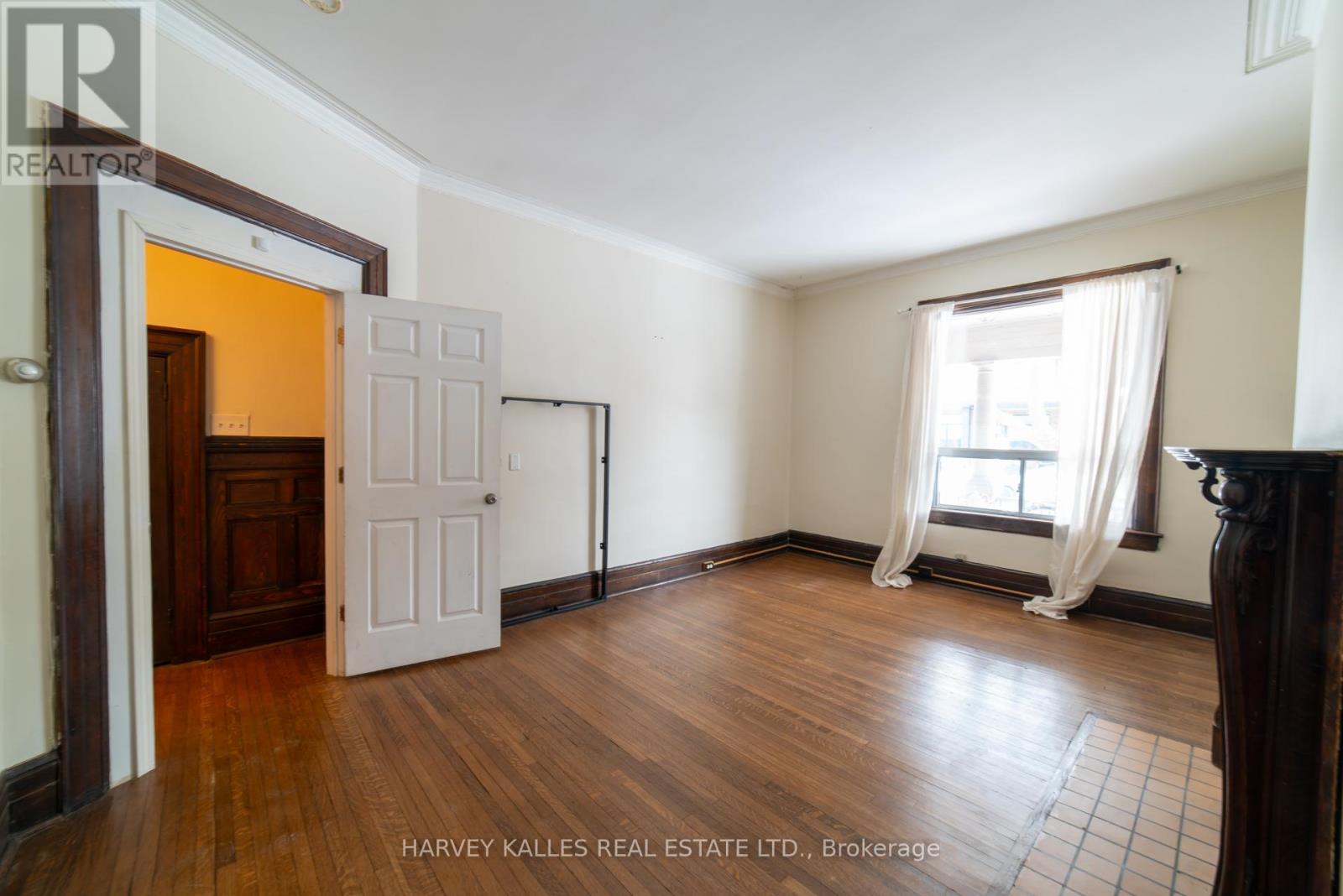 200 - 678 Huron Street, Toronto, Ontario  M5R 2R9 - Photo 4 - C12831238
