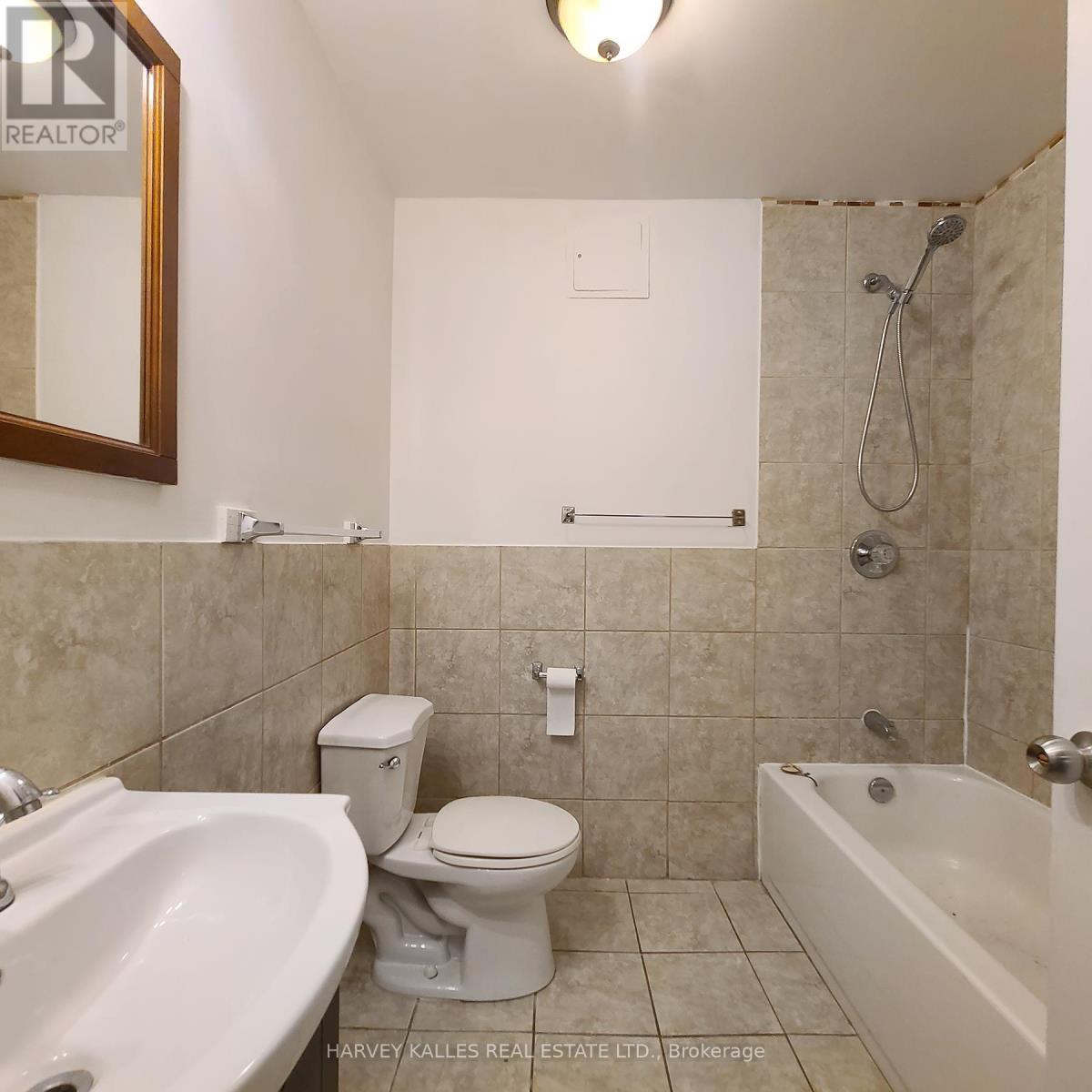 109 - 80 Blackfriar Avenue, Toronto, Ontario  M9R 3S9 - Photo 10 - W12833246