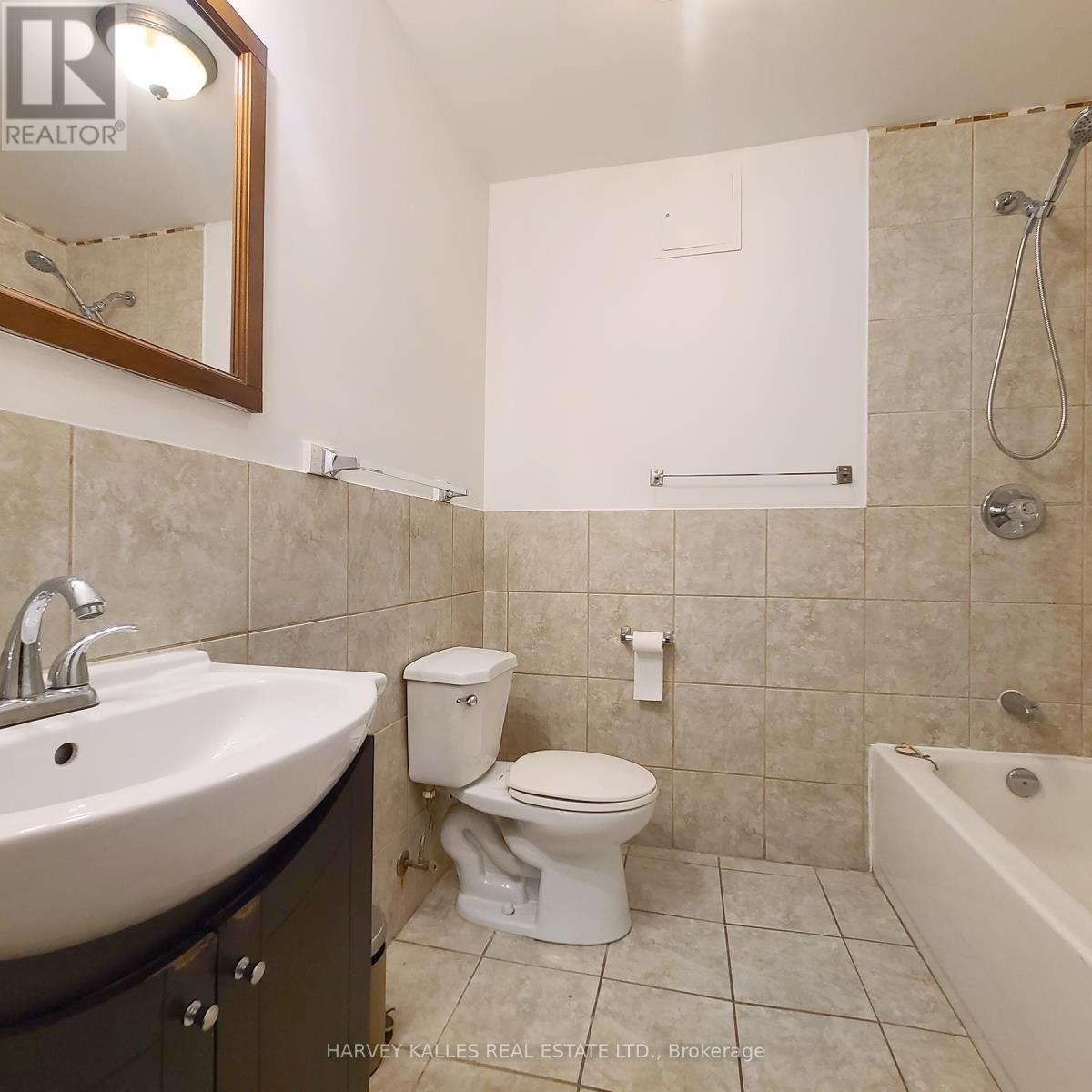 109 - 80 Blackfriar Avenue, Toronto, Ontario  M9R 3S9 - Photo 9 - W12833246