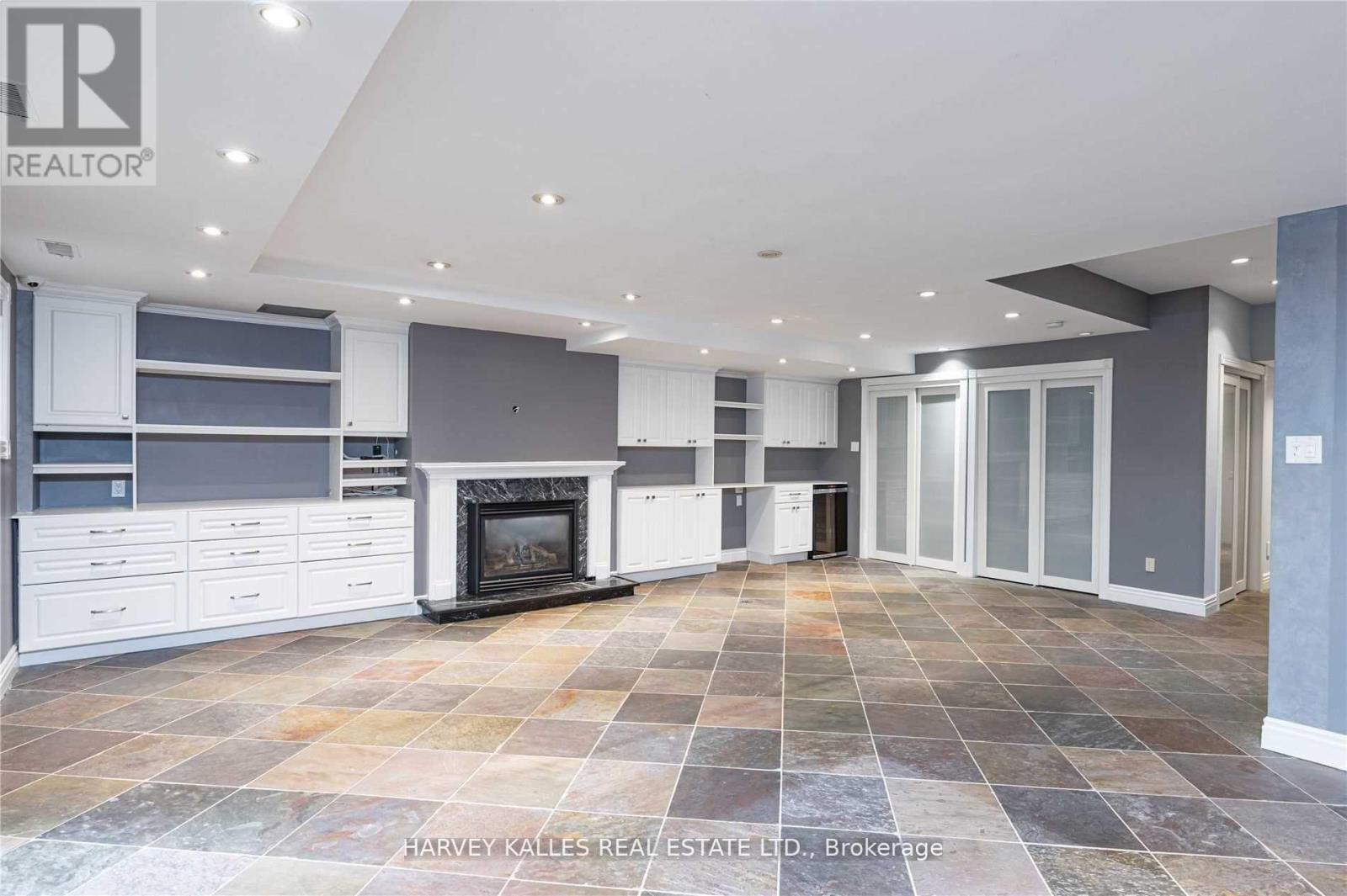 22 Lower Village Gate, Toronto, Ontario  M5P 3L7 - Photo 31 - C12833802