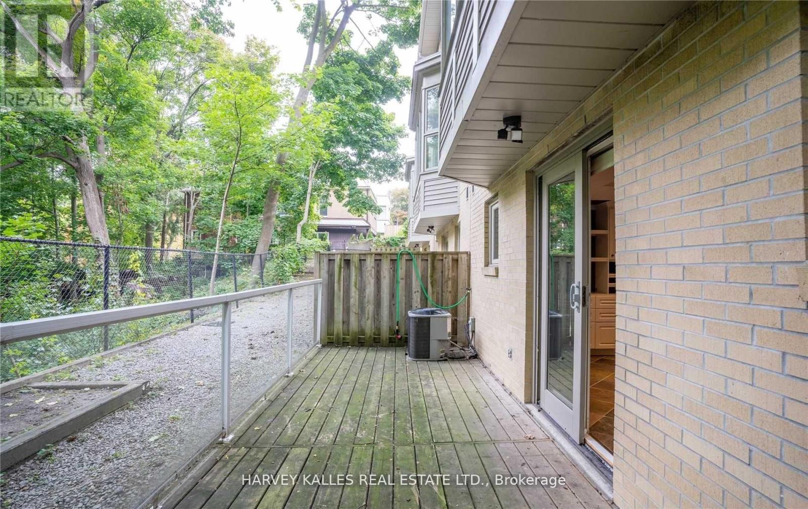 22 Lower Village Gate, Toronto, Ontario  M5P 3L7 - Photo 37 - C12833802