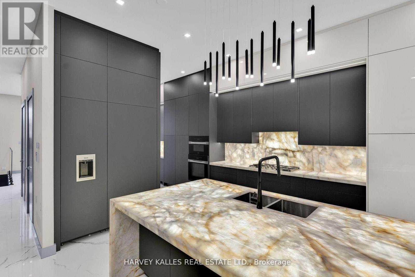 71 Ardmore Road, Toronto, Ontario  M5P 1V4 - Photo 14 - C12834014