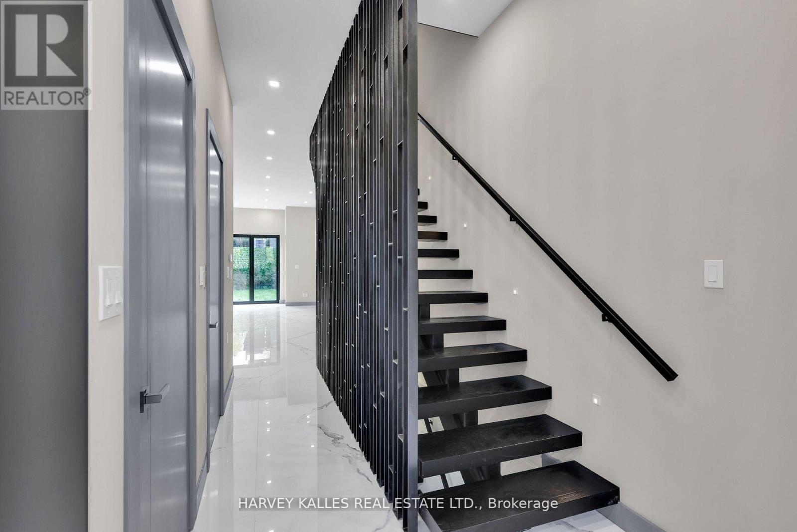 71 Ardmore Road, Toronto, Ontario  M5P 1V4 - Photo 21 - C12834014