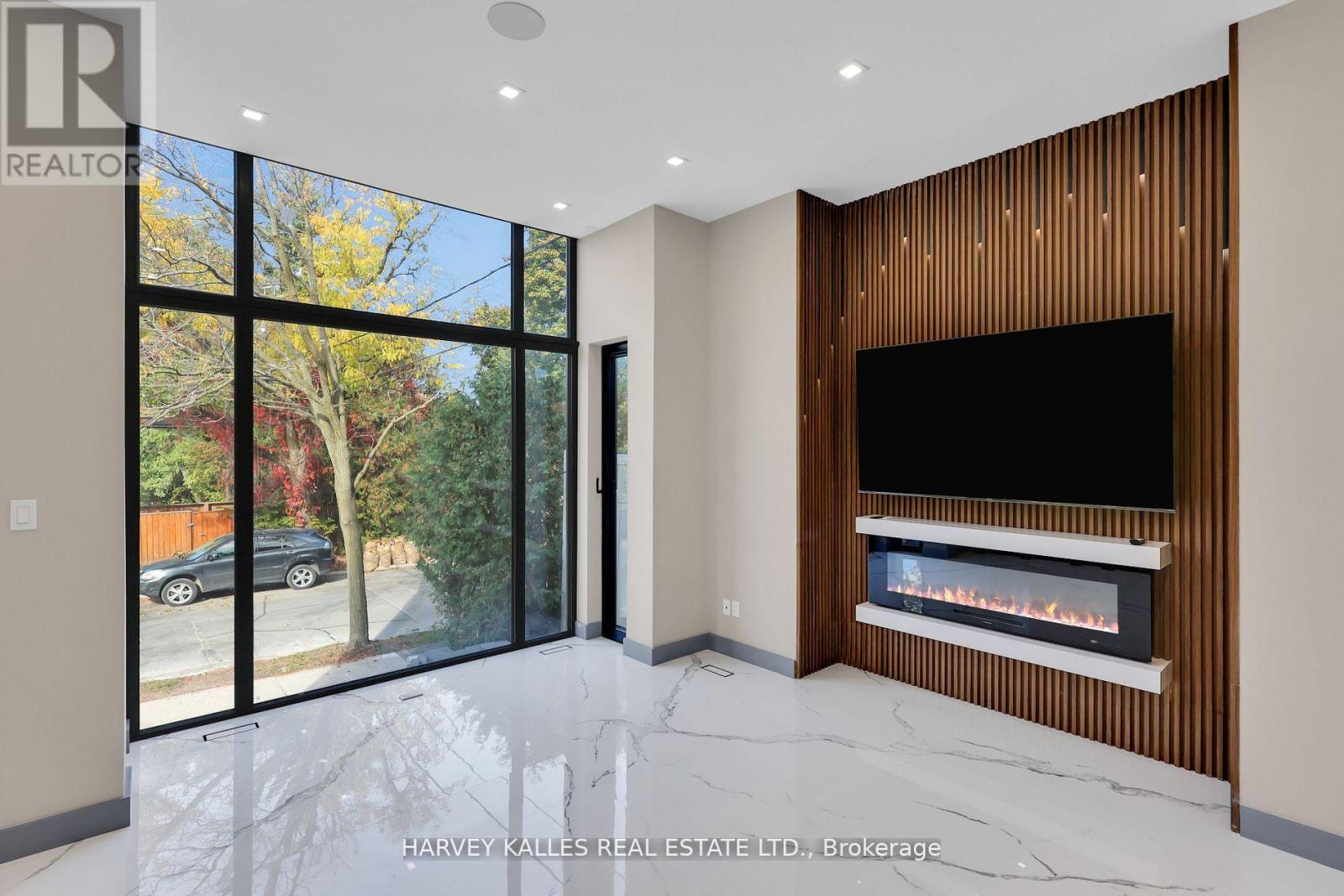 71 Ardmore Road, Toronto, Ontario  M5P 1V4 - Photo 4 - C12834014