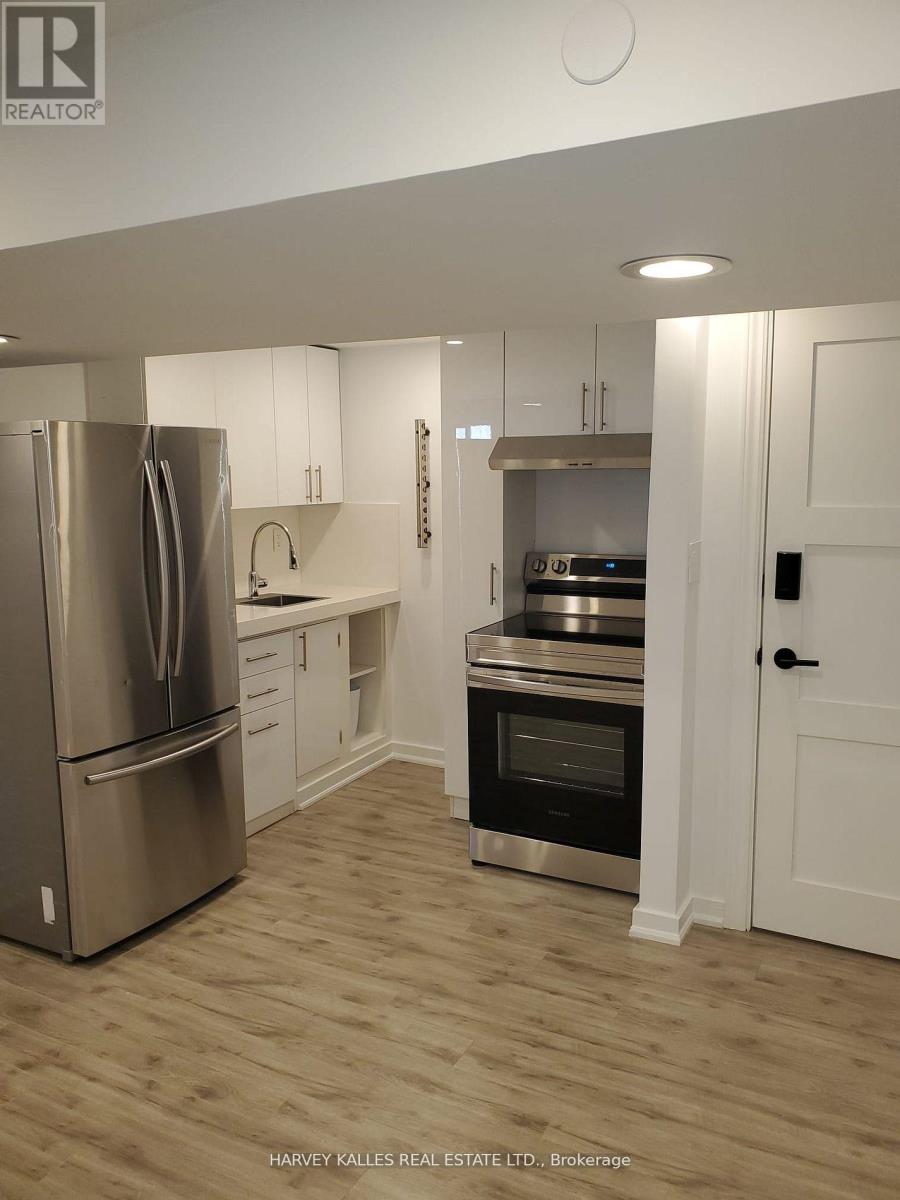 Lower - 347 Ella Court, Newmarket, Ontario  L3Y 4L6 - Photo 6 - N12834190