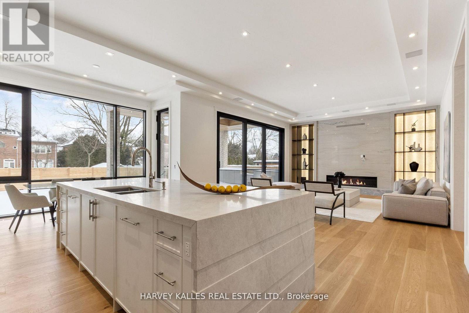 370 Glengrove Avenue W, Toronto, Ontario  M5N 1W5 - Photo 17 - C12835306