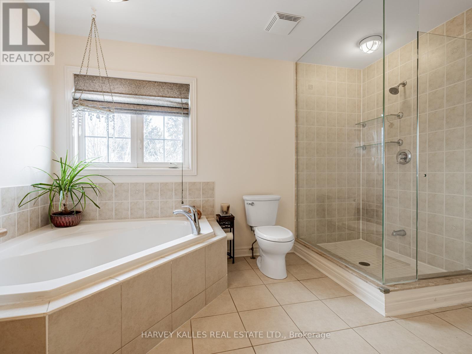 12 Barberry Crescent, Richmond Hill, Ontario  L4E 4S5 - Photo 26 - N12835098