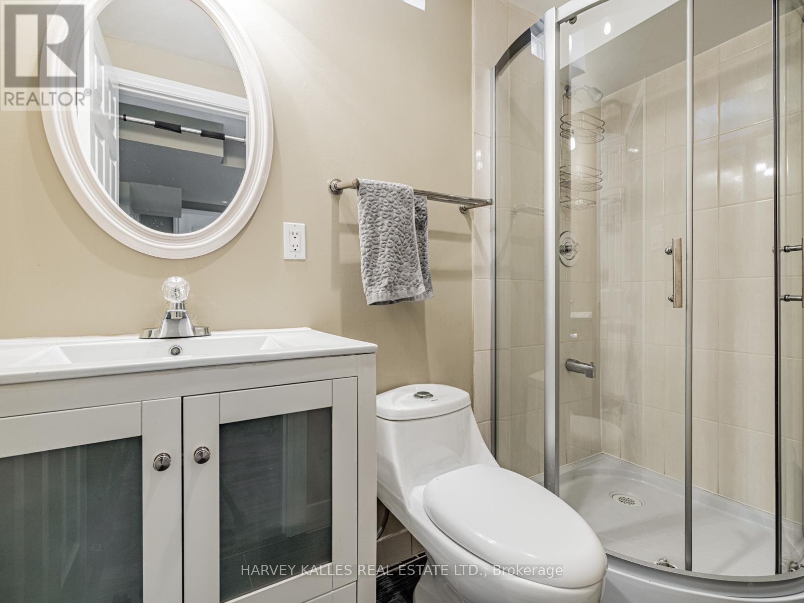 12 Barberry Crescent, Richmond Hill, Ontario  L4E 4S5 - Photo 38 - N12835098