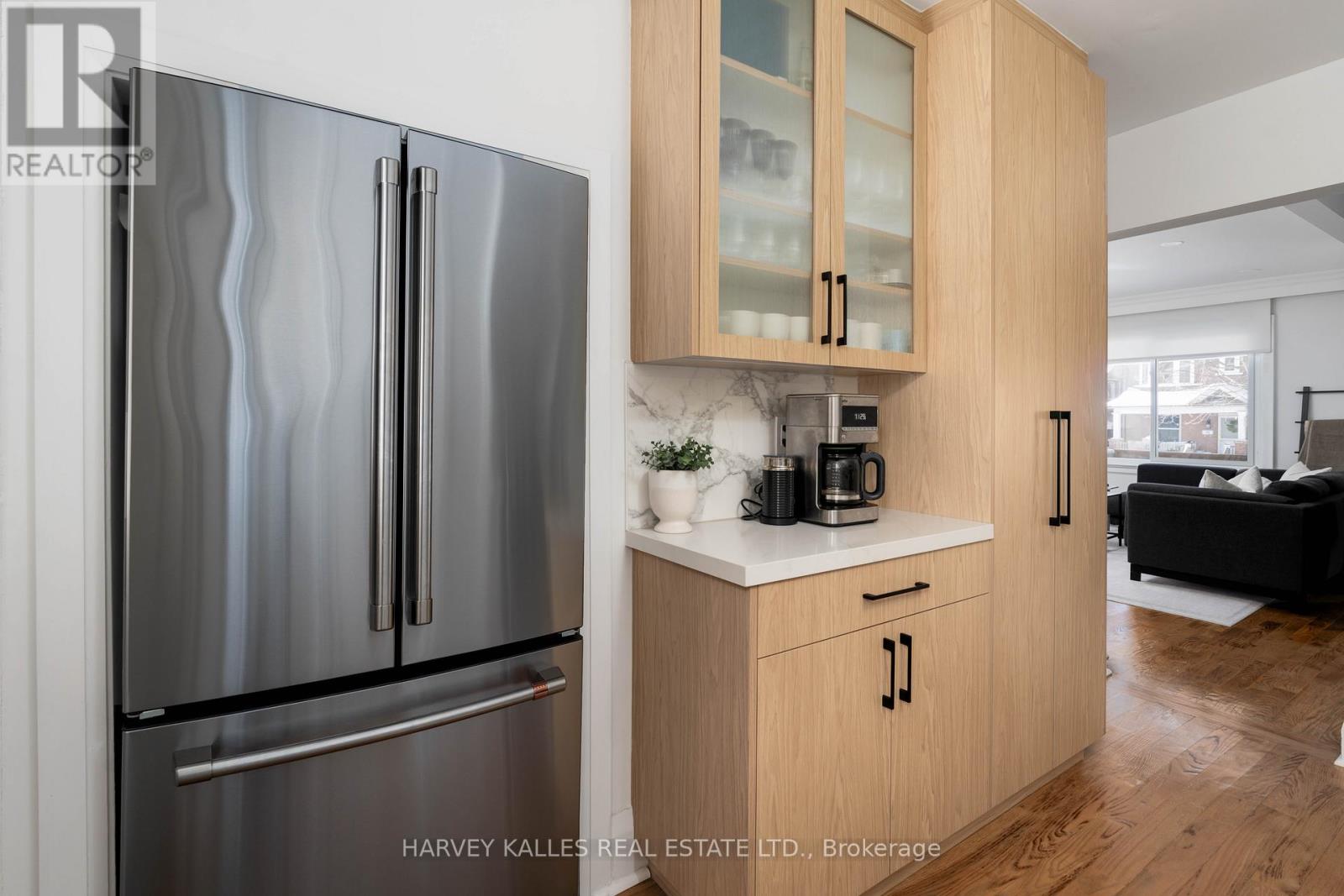 97 Atlas Avenue, Toronto, Ontario  M6C 3P2 - Photo 19 - C12835426