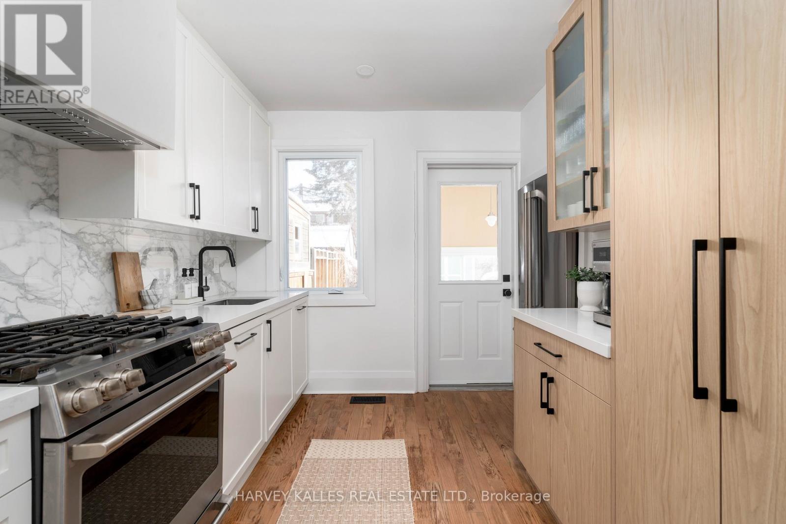 97 Atlas Avenue, Toronto, Ontario  M6C 3P2 - Photo 21 - C12835426