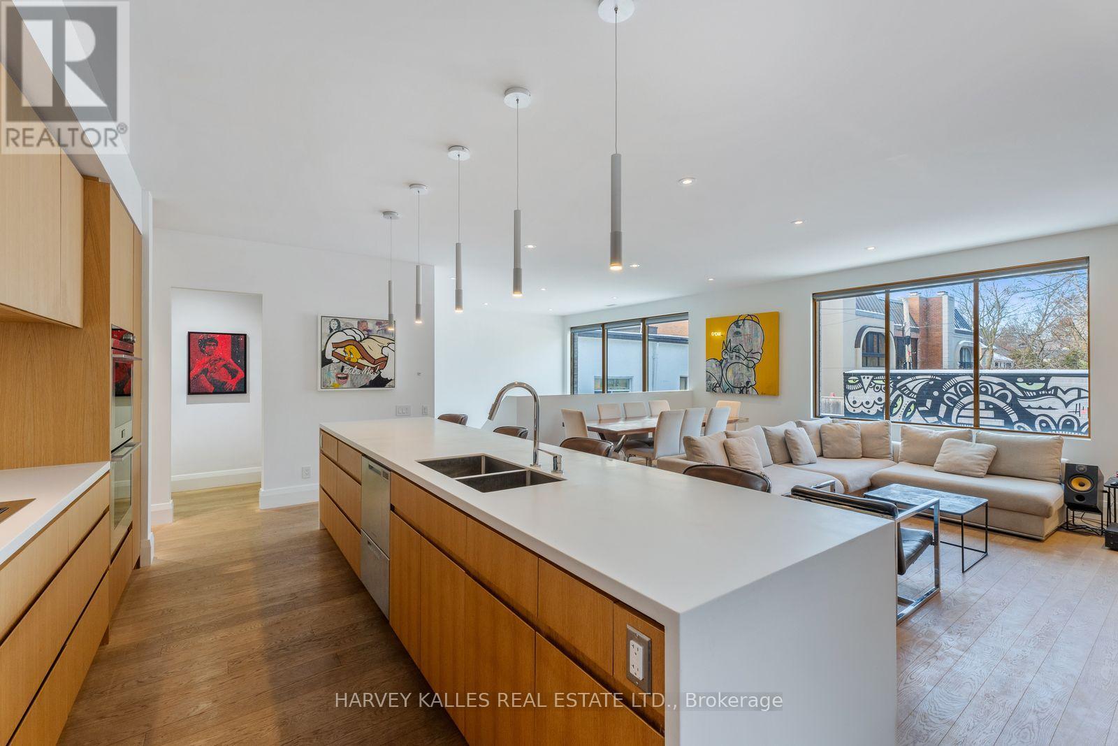 B - 34 Coulson Avenue, Toronto, Ontario  M4V 1Y5 - Photo 15 - C12838352