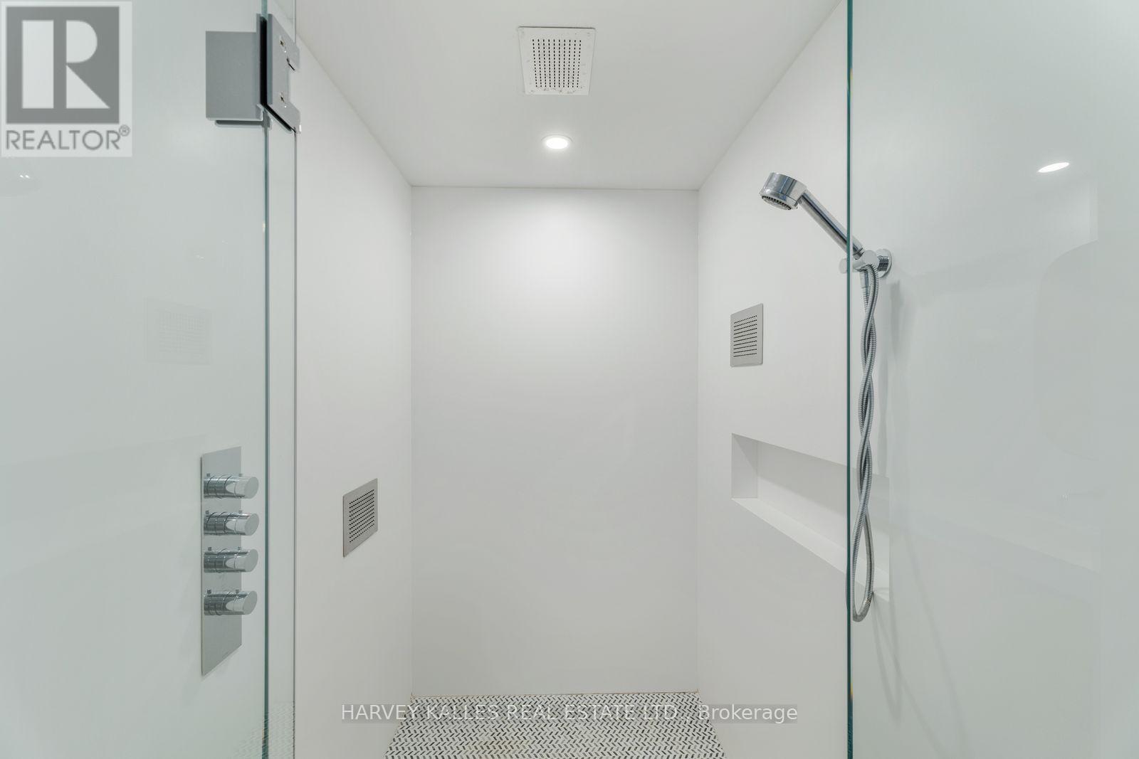 B - 34 Coulson Avenue, Toronto, Ontario  M4V 1Y5 - Photo 21 - C12838352