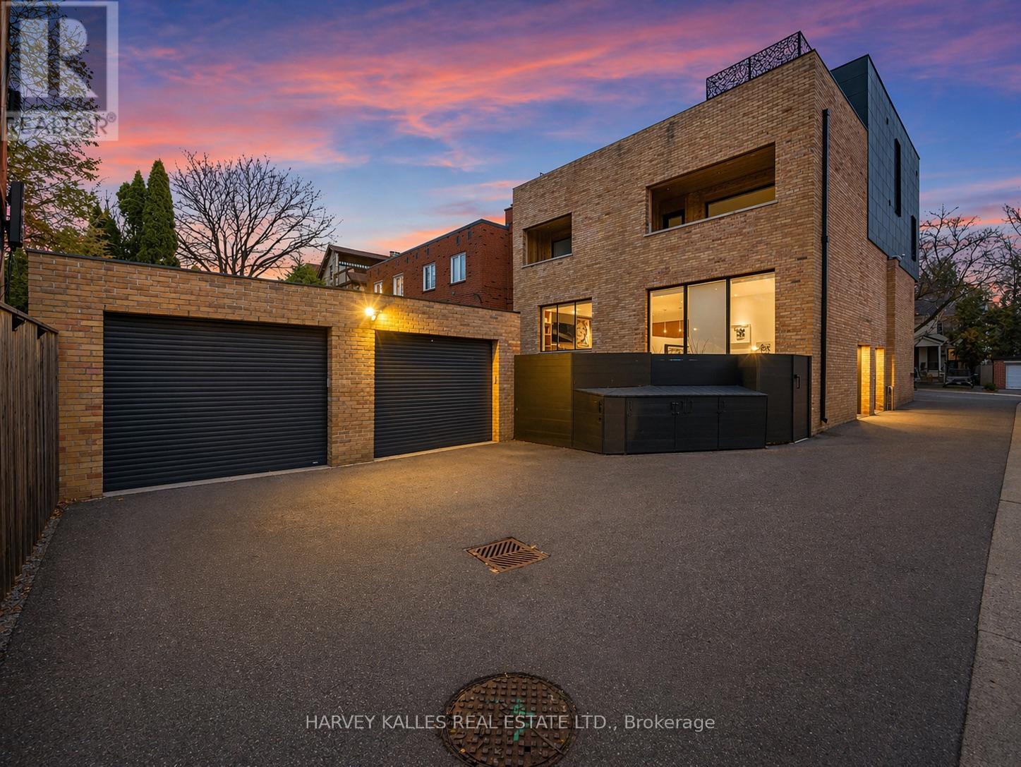 B - 34 Coulson Avenue, Toronto, Ontario  M4V 1Y5 - Photo 37 - C12838352