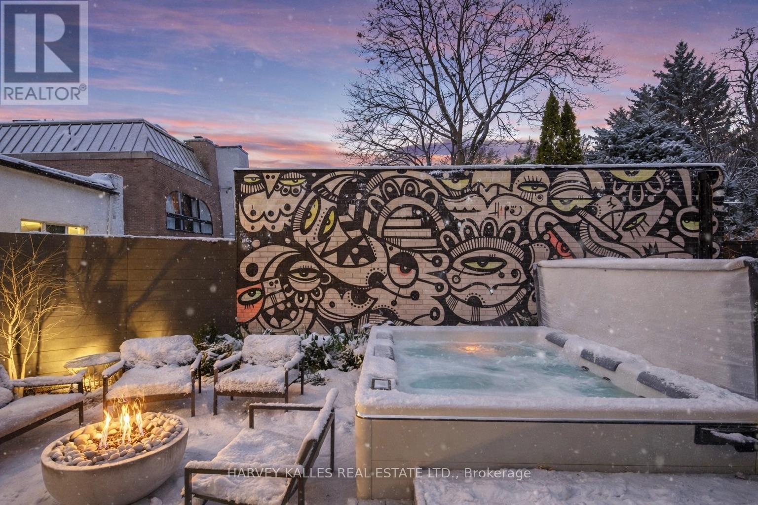 B - 34 Coulson Avenue, Toronto, Ontario  M4V 1Y5 - Photo 4 - C12838352