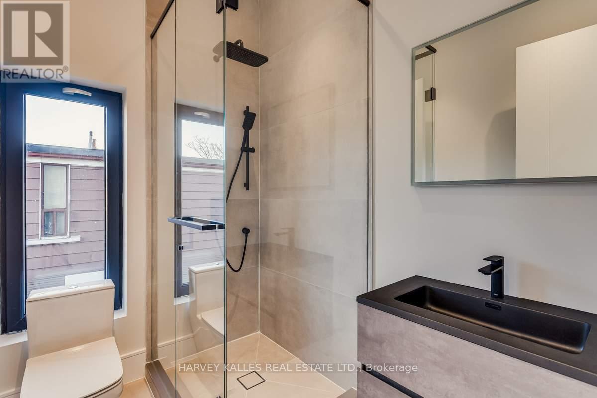 179 Palmerston Avenue, Toronto, Ontario  M6J 2J3 - Photo 31 - C12839228