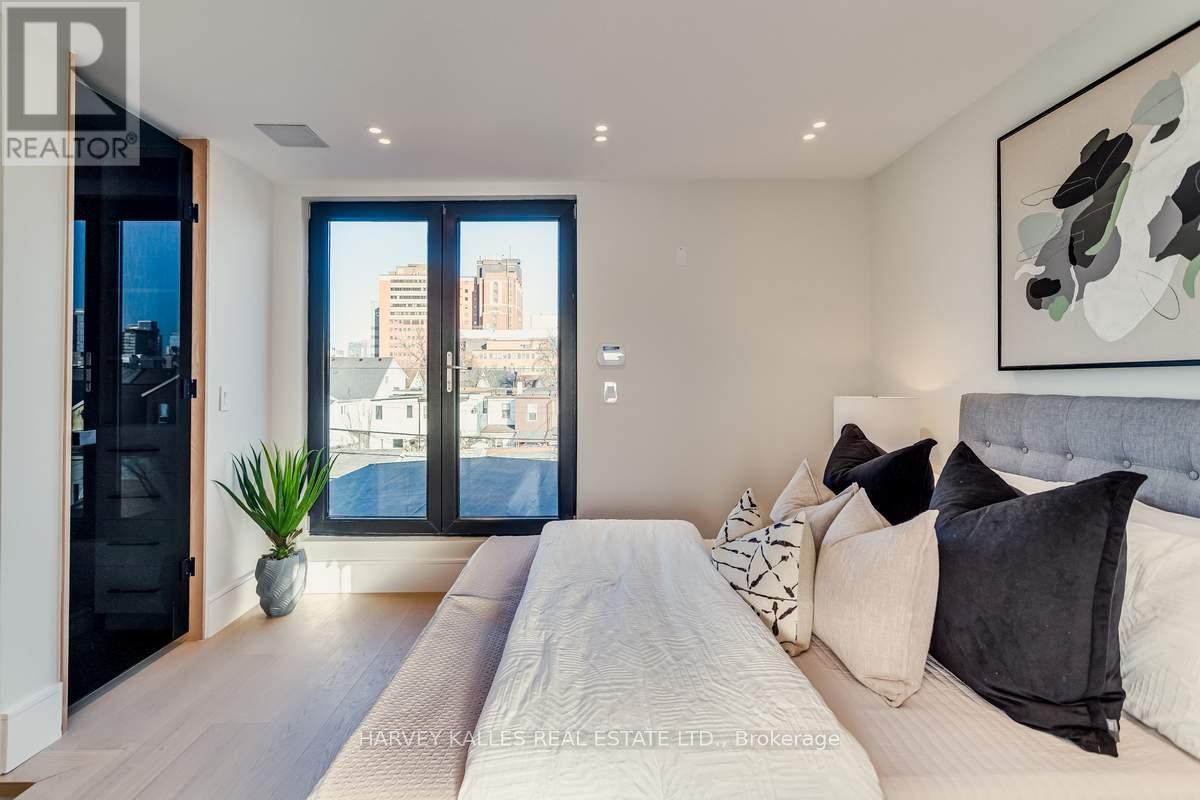 179 Palmerston Avenue, Toronto, Ontario  M6J 2J3 - Photo 34 - C12839228