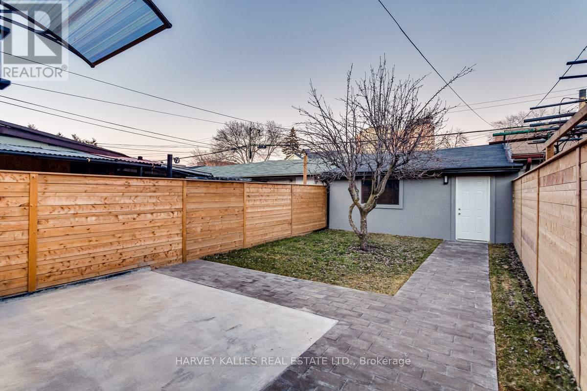 179 Palmerston Avenue, Toronto, Ontario  M6J 2J3 - Photo 49 - C12839228