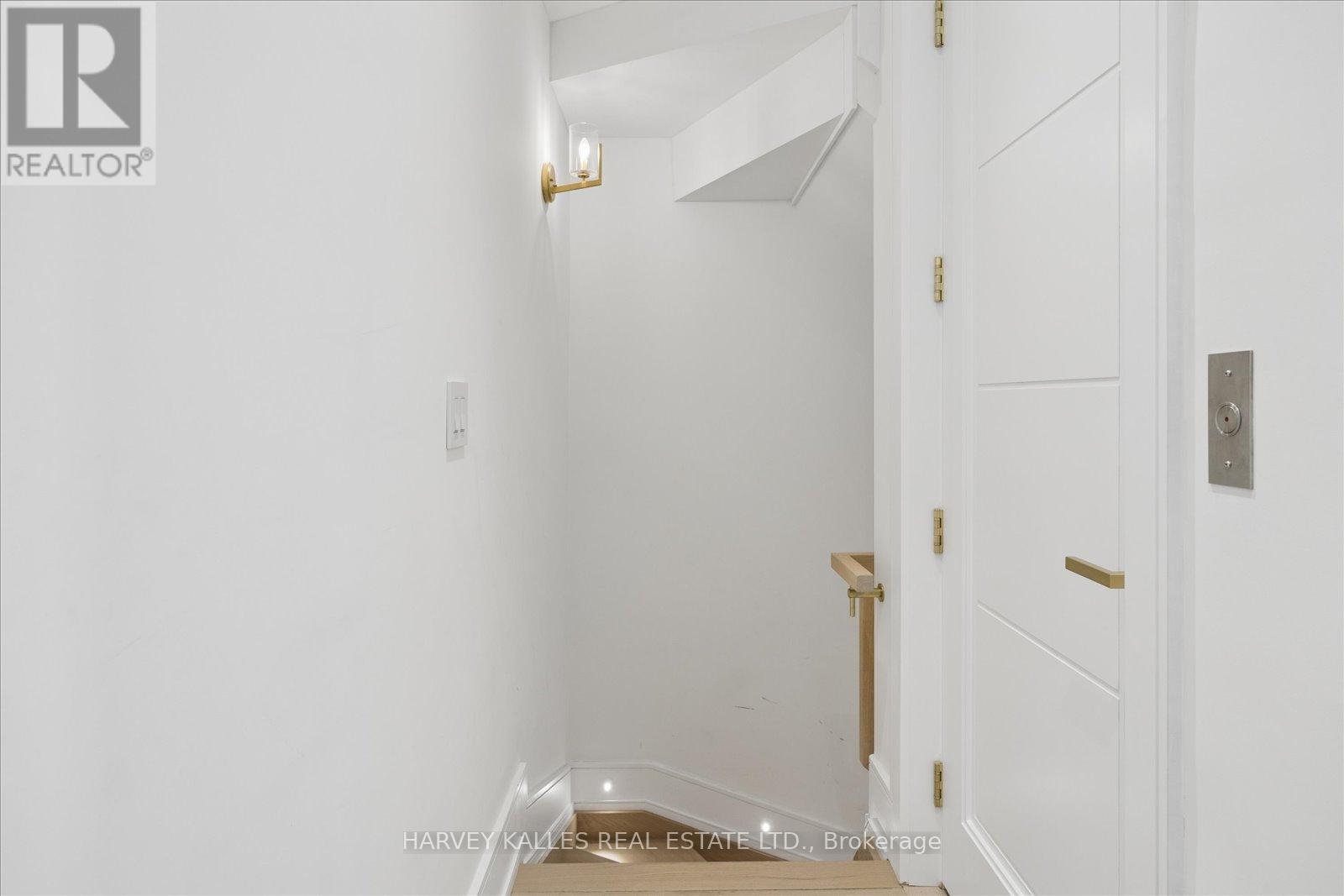 1202 Avenue Road, Toronto, Ontario  M5N 2G4 - Photo 33 - C12839520