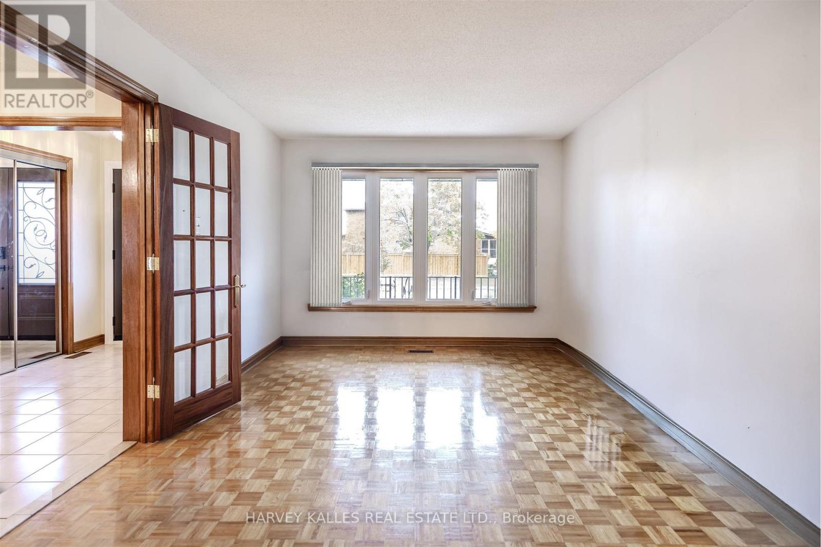 113 Cabaletta Crescent, Vaughan, Ontario  L4L 6L1 - Photo 8 - N12839702