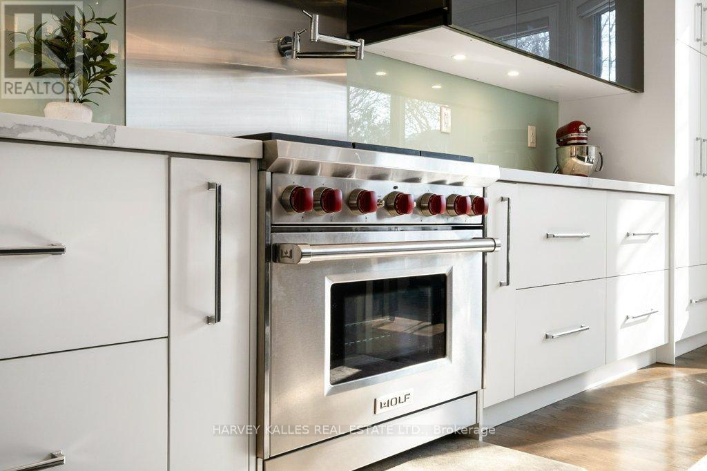 20 Walker Road, Toronto, Ontario  M2N 2K3 - Photo 18 - C12840712