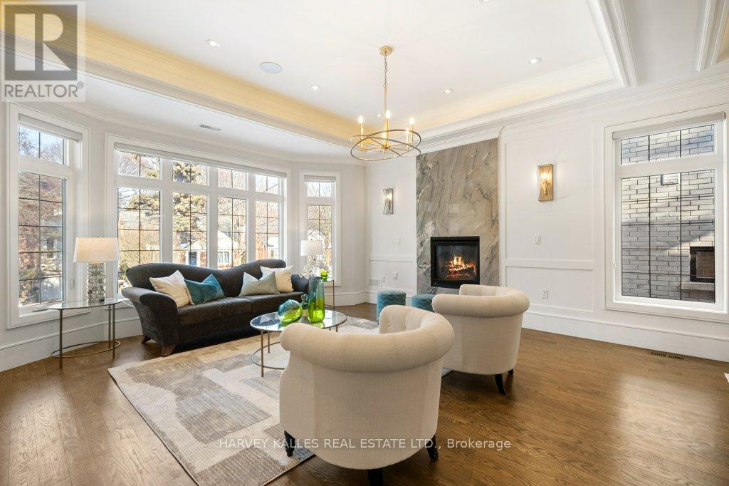 20 Walker Road, Toronto, Ontario  M2N 2K3 - Photo 6 - C12840712