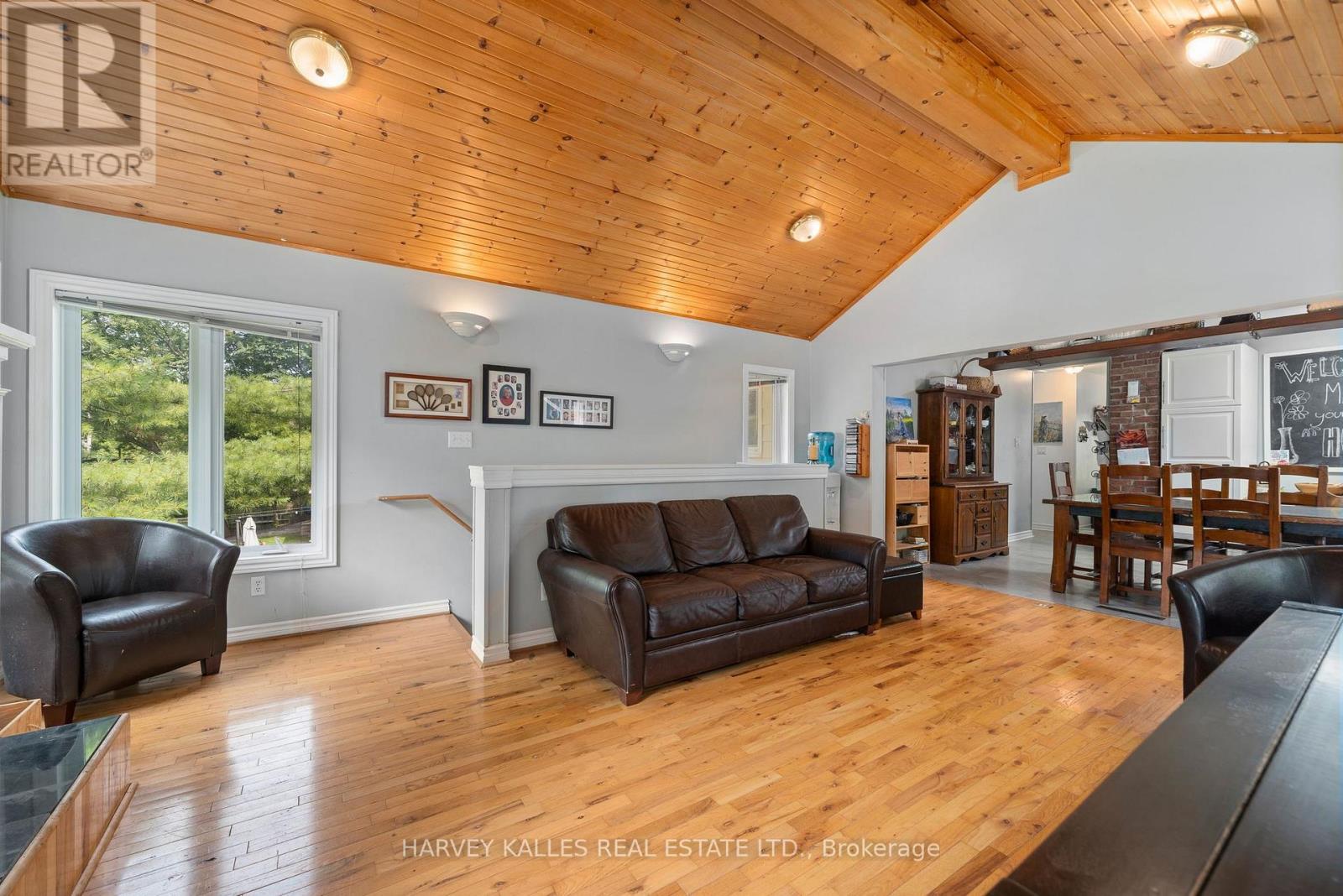 48 Ontario Street, Prince Edward County, Ontario  K0K 2T0 - Photo 11 - X12842092