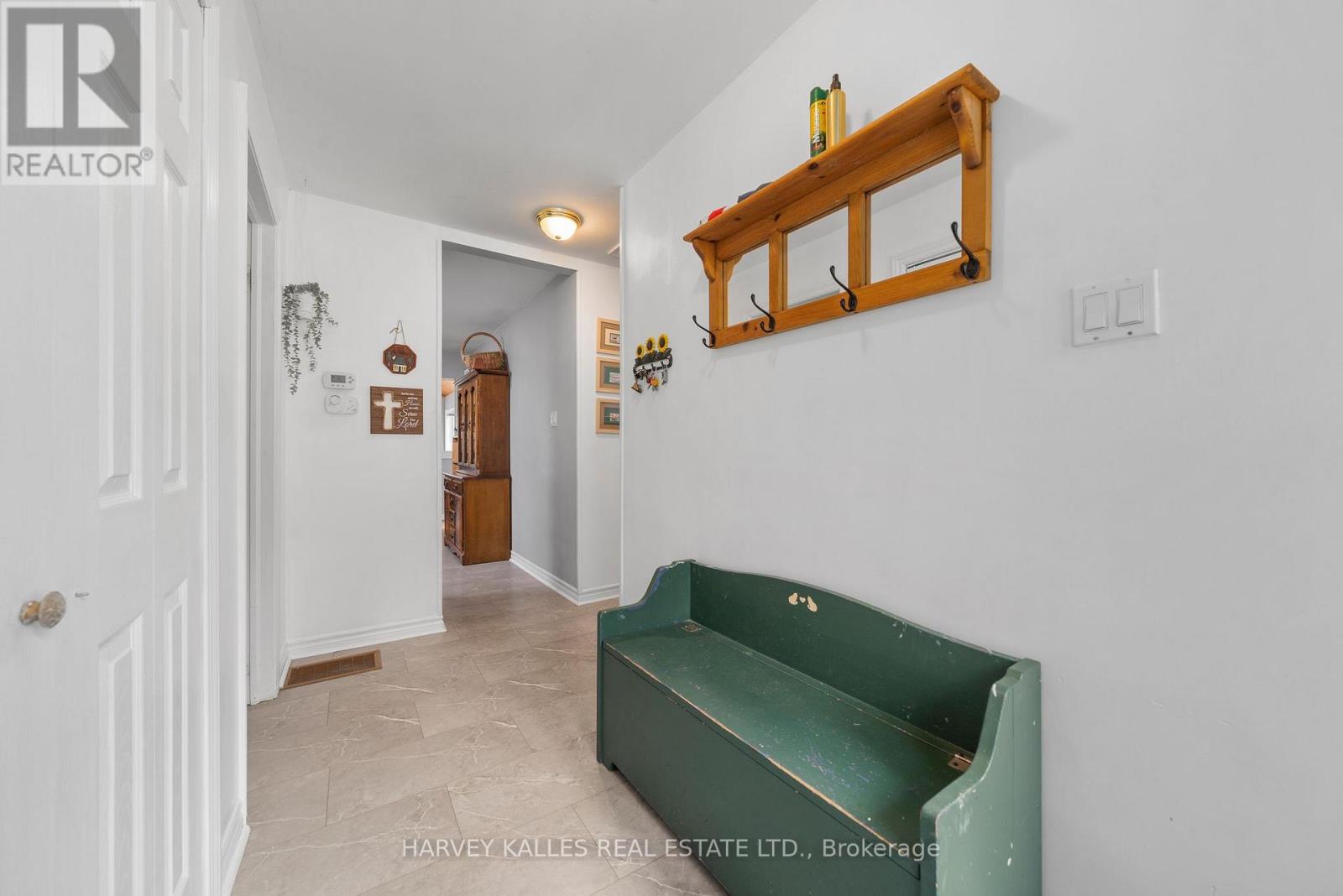 48 Ontario Street, Prince Edward County, Ontario  K0K 2T0 - Photo 3 - X12842092