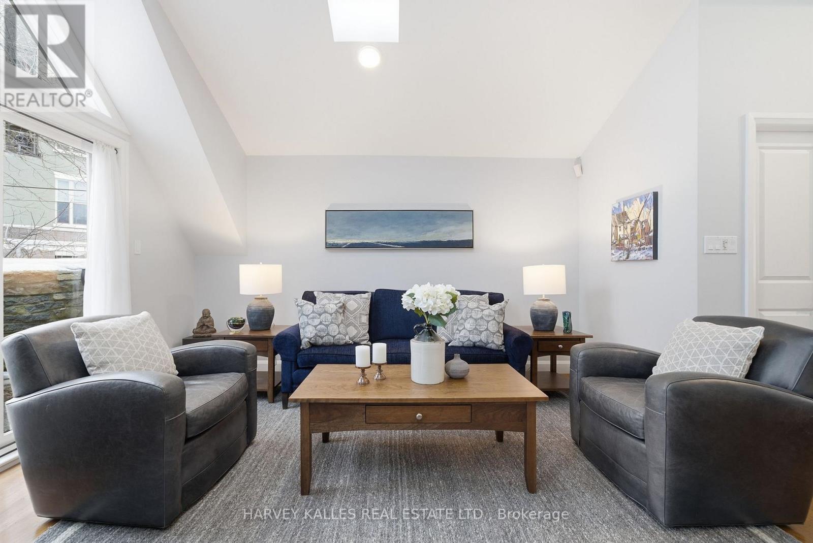 7 - 4 Bridge Street, Prince Edward County, Ontario  K0K 2T0 - Photo 17 - X12842956