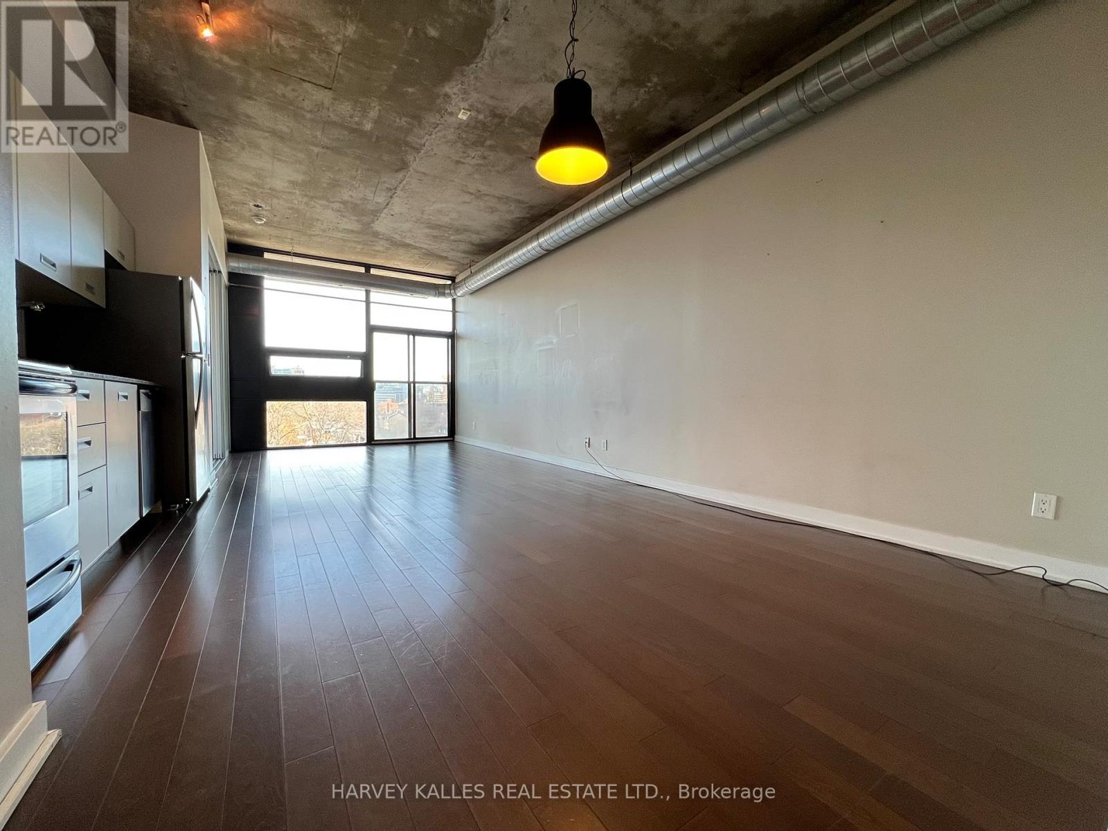 601 - 60 Bathurst Street, Toronto, Ontario  M5V 2P4 - Photo 10 - C12844594