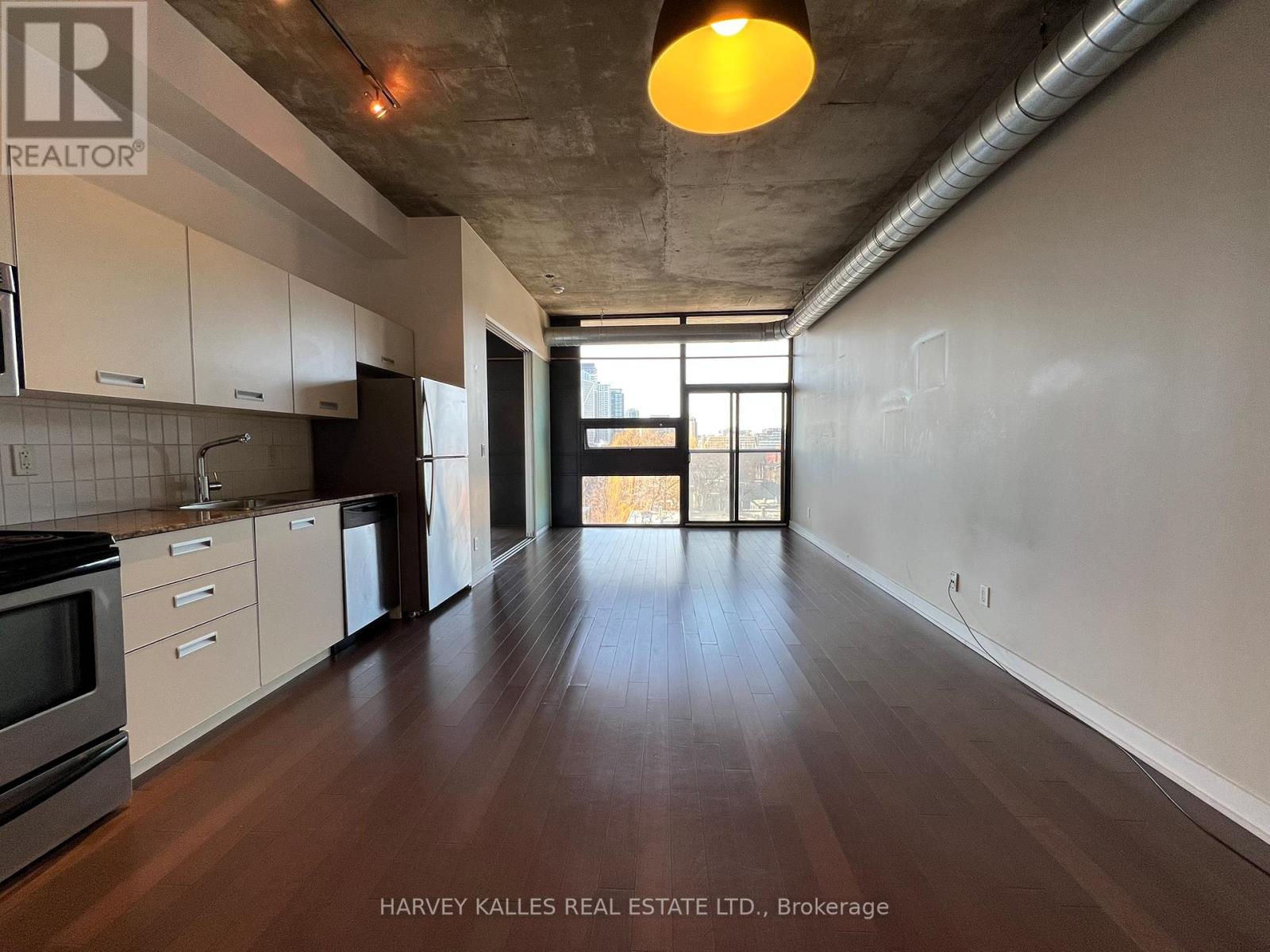 601 - 60 Bathurst Street, Toronto, Ontario  M5V 2P4 - Photo 11 - C12844594