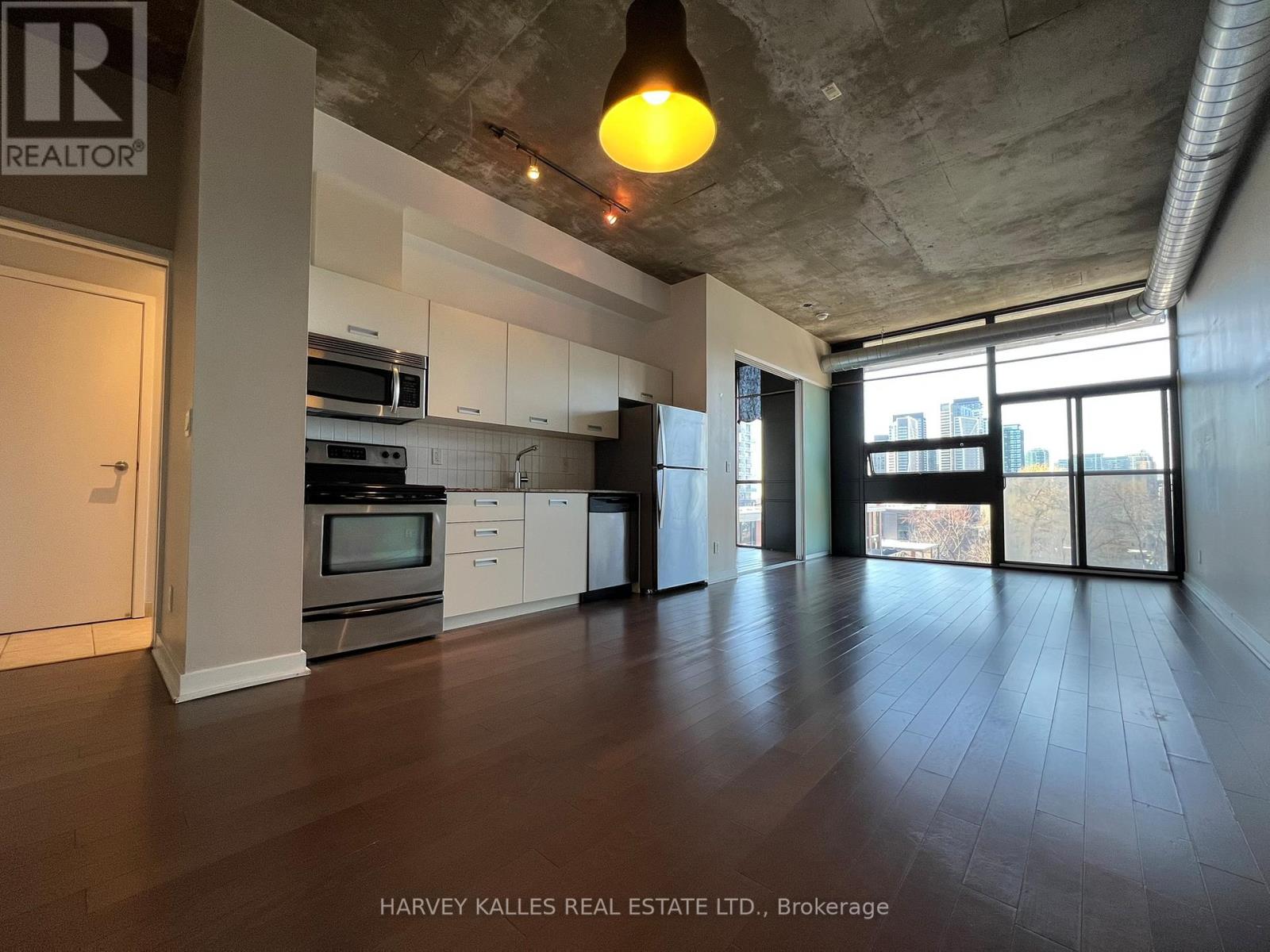 601 - 60 Bathurst Street, Toronto, Ontario  M5V 2P4 - Photo 12 - C12844594