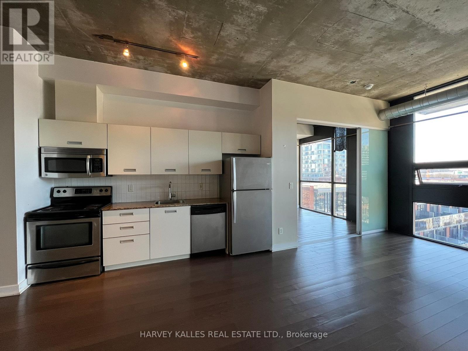 601 - 60 Bathurst Street, Toronto, Ontario  M5V 2P4 - Photo 13 - C12844594