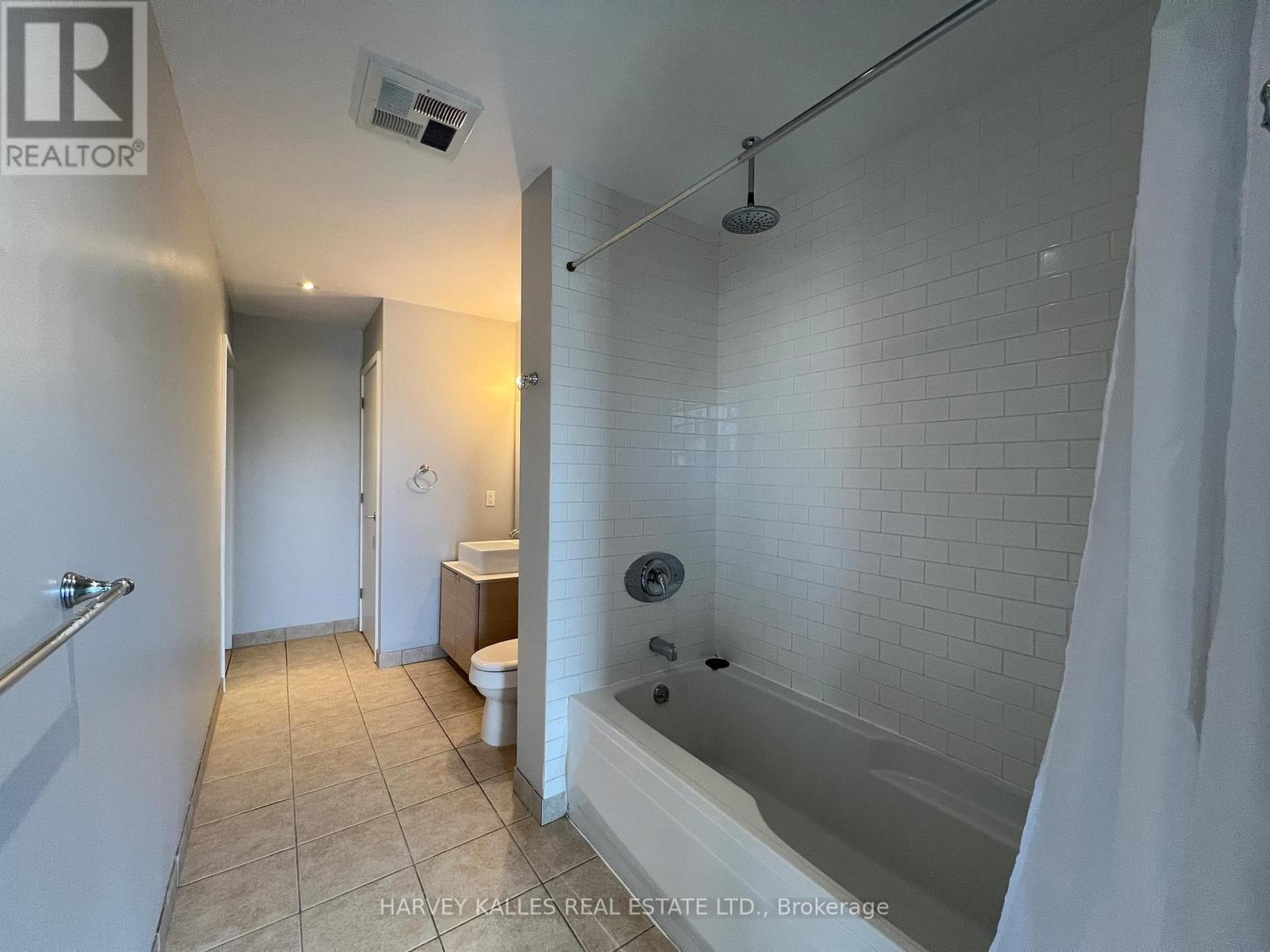 601 - 60 Bathurst Street, Toronto, Ontario  M5V 2P4 - Photo 20 - C12844594