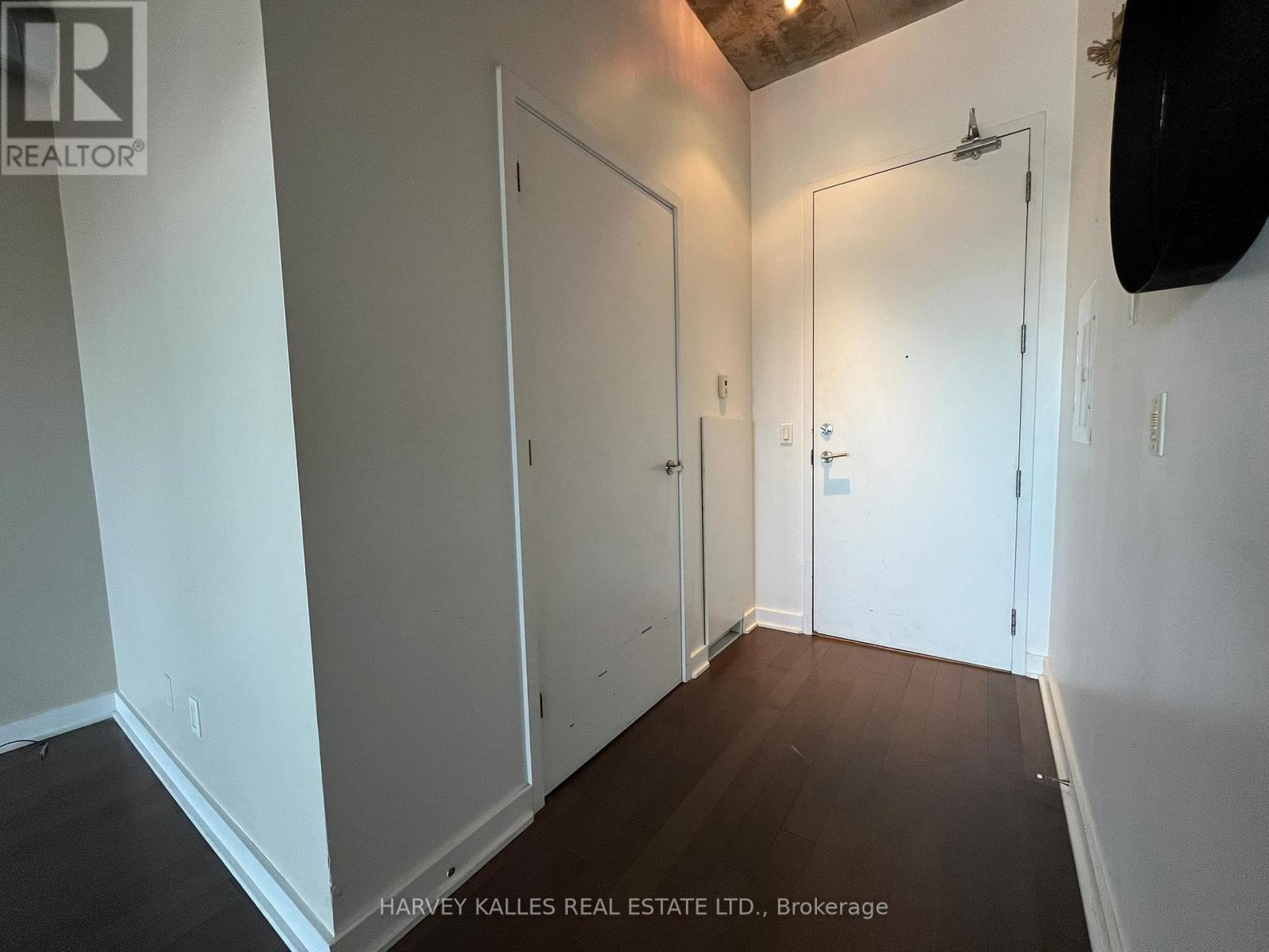 601 - 60 Bathurst Street, Toronto, Ontario  M5V 2P4 - Photo 25 - C12844594