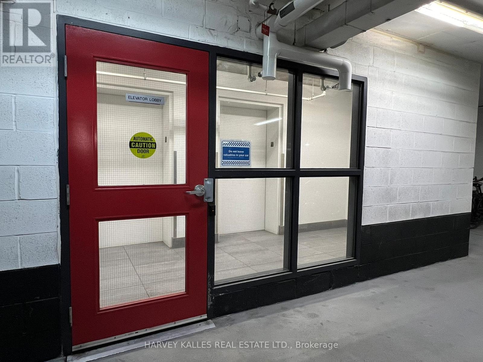 601 - 60 Bathurst Street, Toronto, Ontario  M5V 2P4 - Photo 33 - C12844594